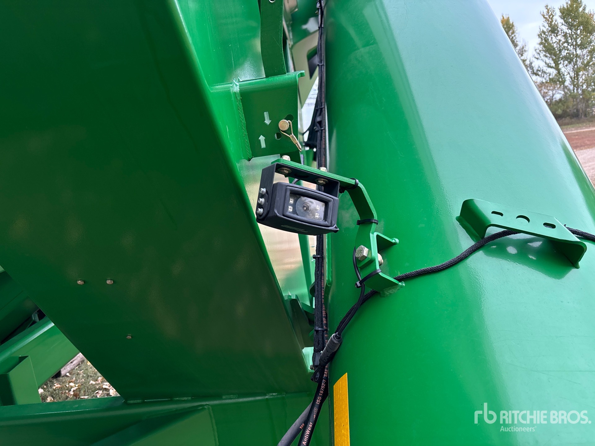2020 Brandt 1322XR