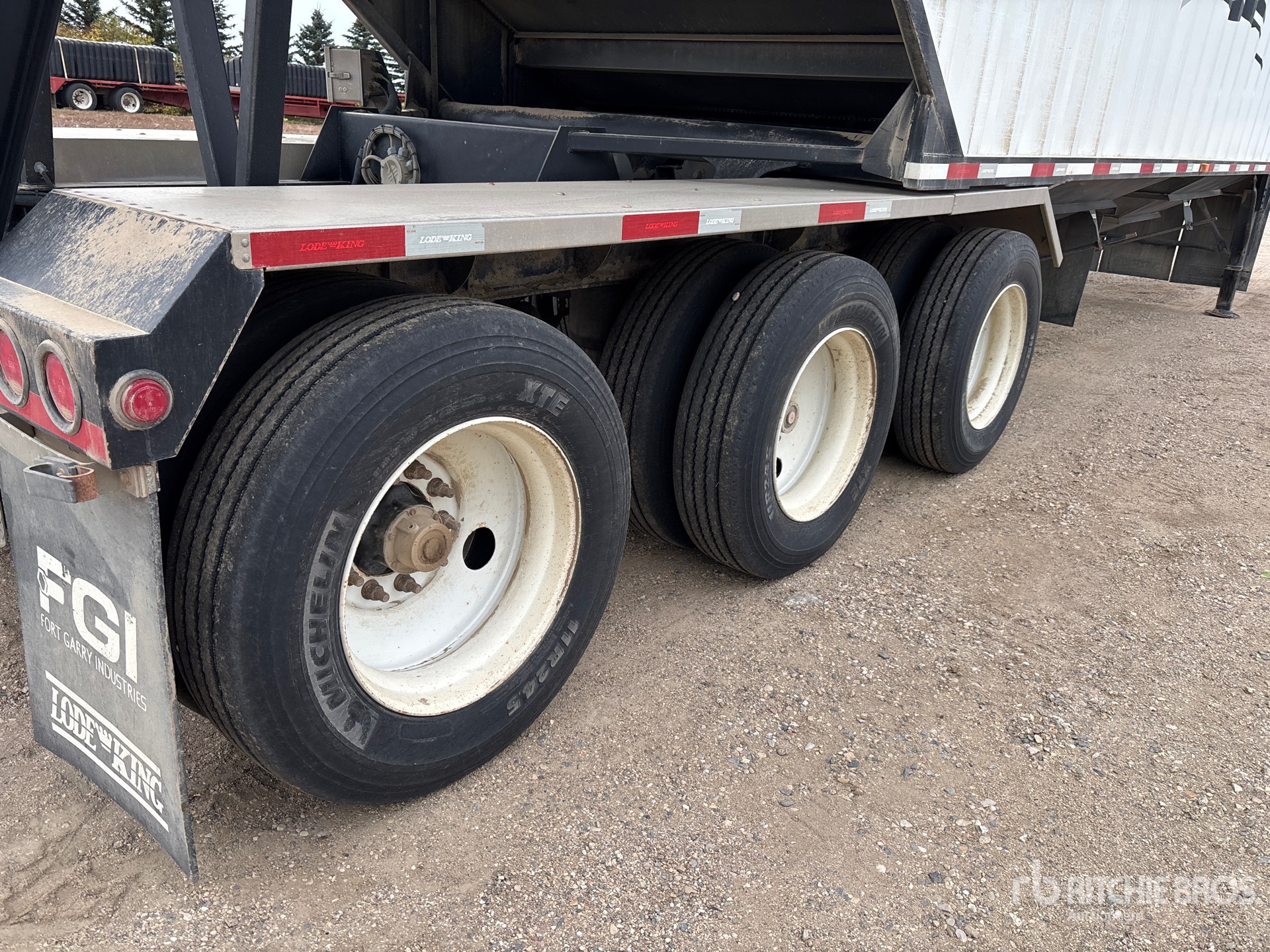 2016 Load King  45 FT TRI/A