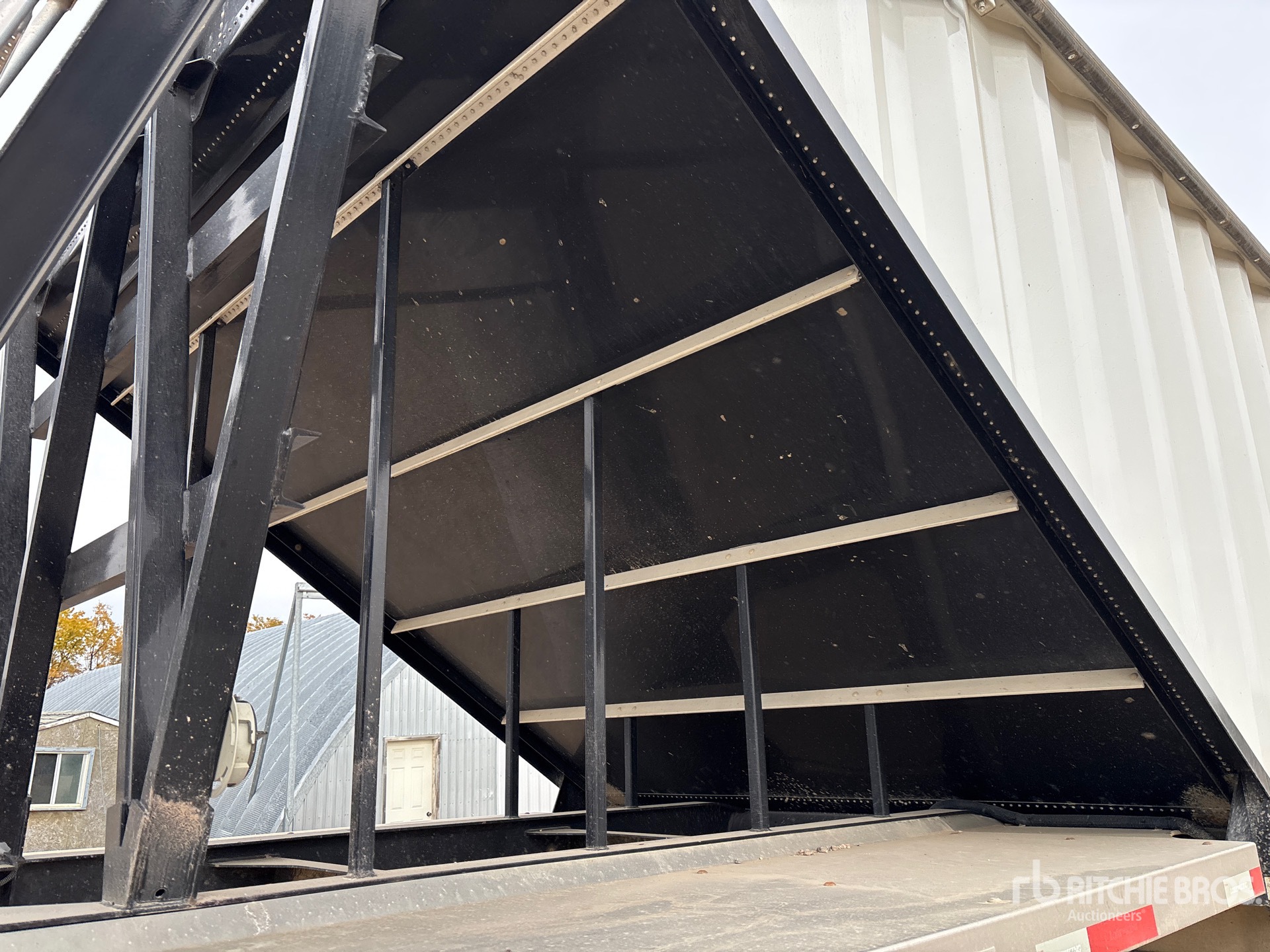 2016 Load King  45 FT TRI/A