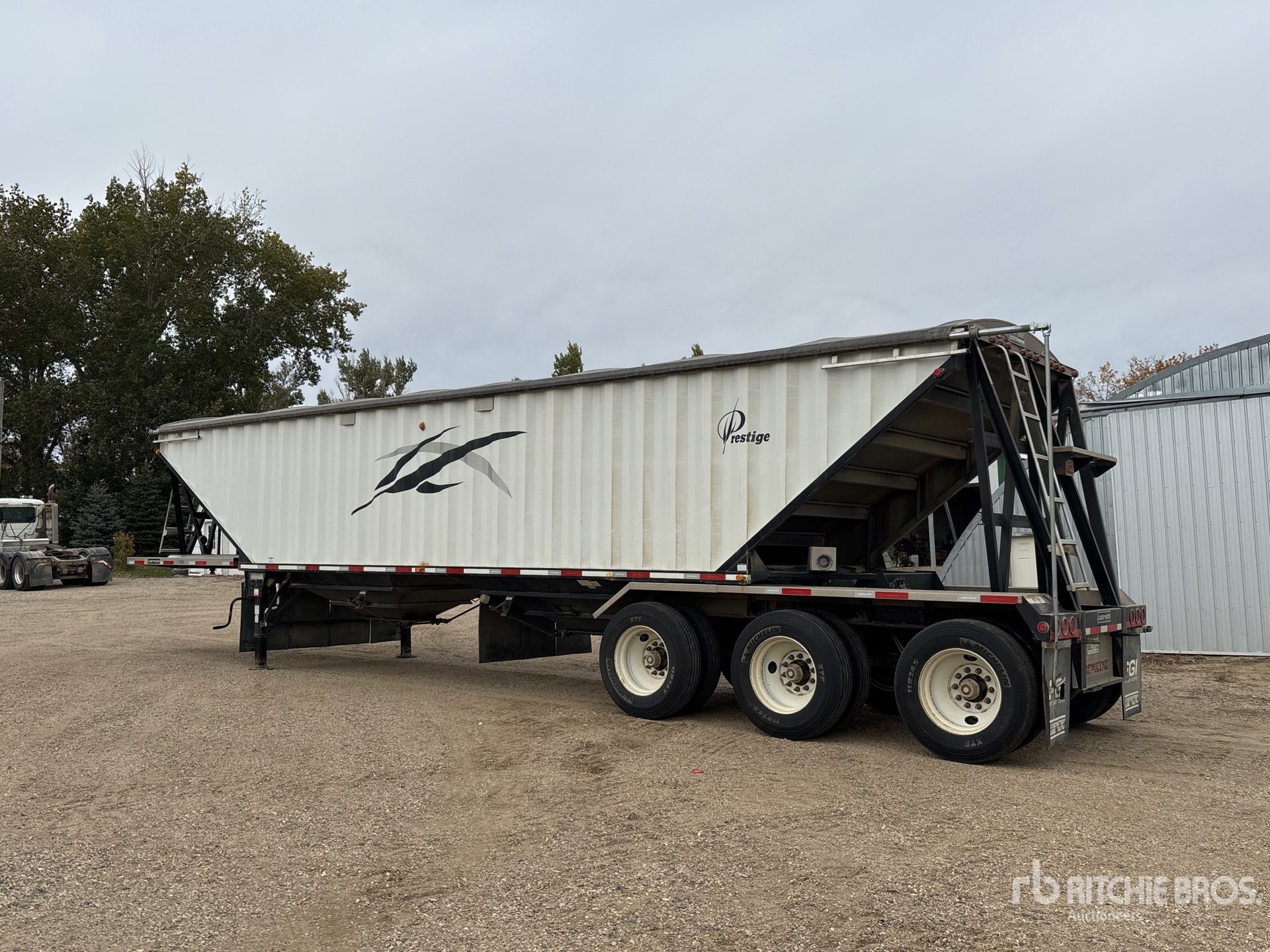 2016 Load King  45 FT TRI/A