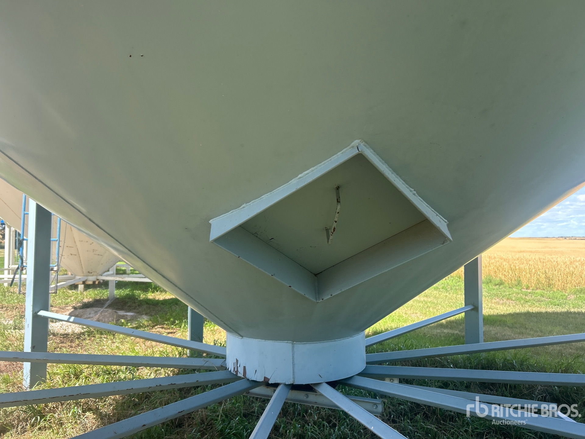CPS +/- 4000 bu 5 Ring Hopper