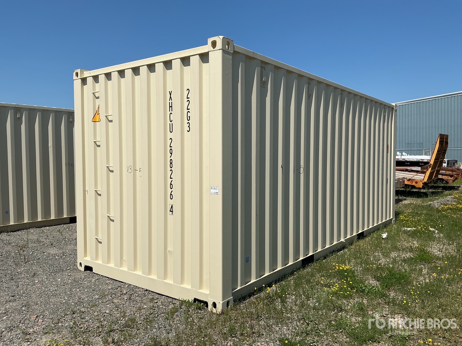General Appearance with Picture, Right Rear Corner