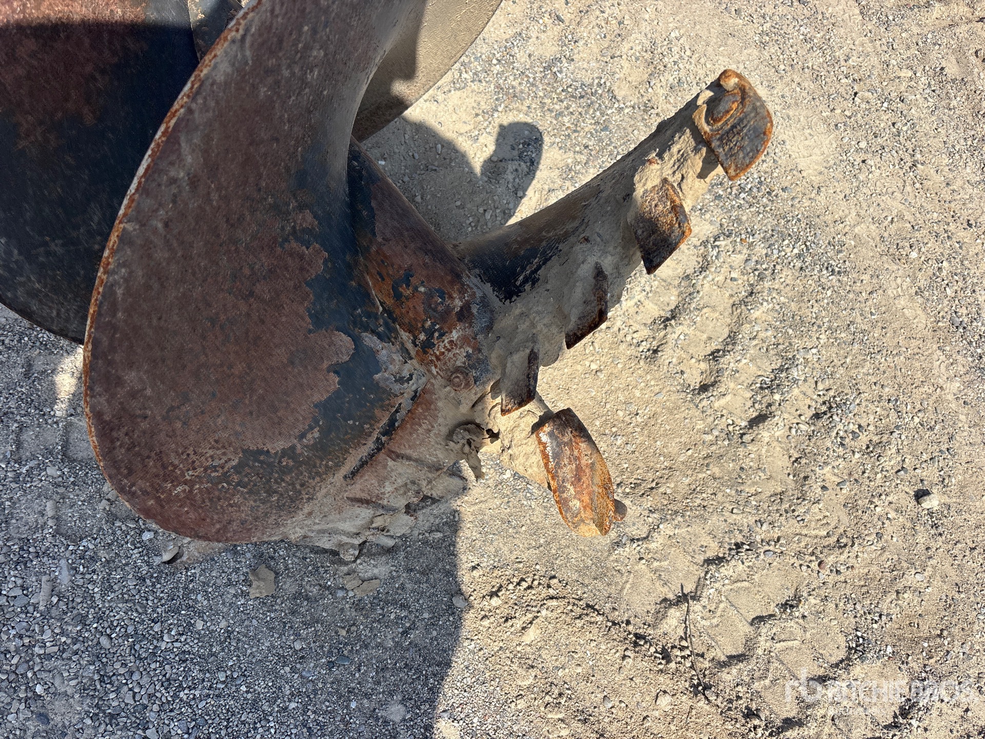 Caterpillar 24 in - Fits Bobcat T76