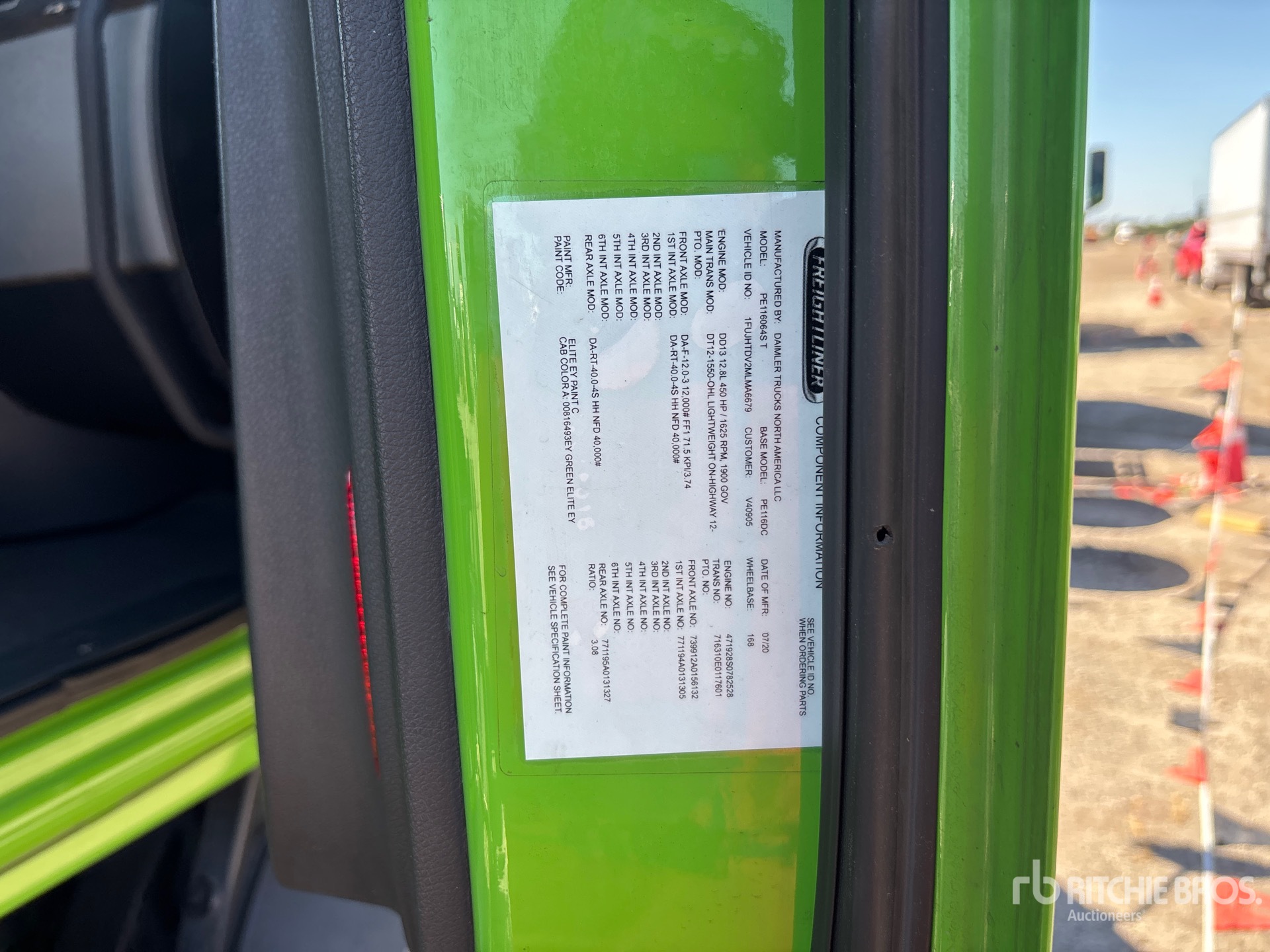 2021 Freightliner CASCADIA 116