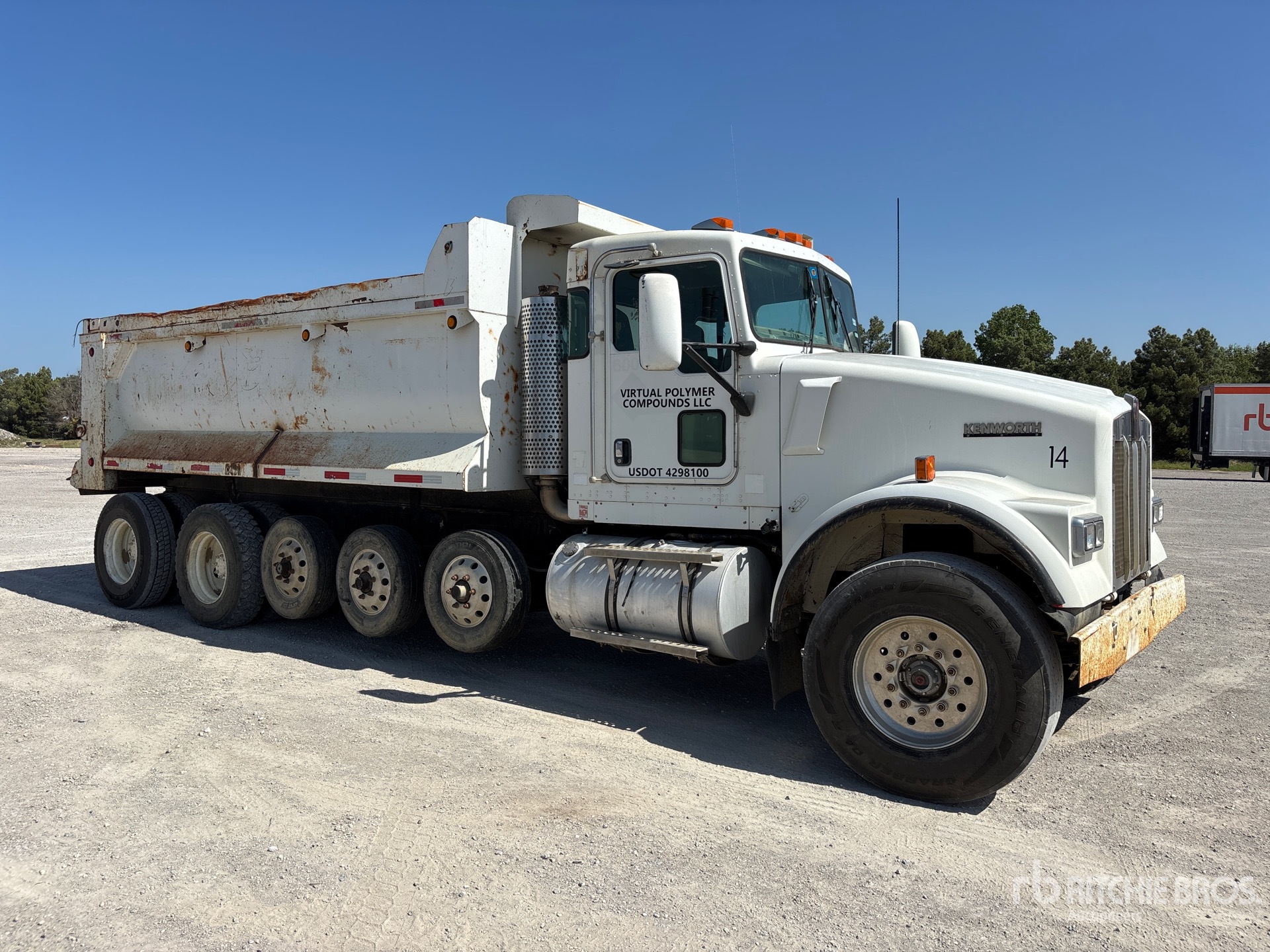 2005 Kenworth W900