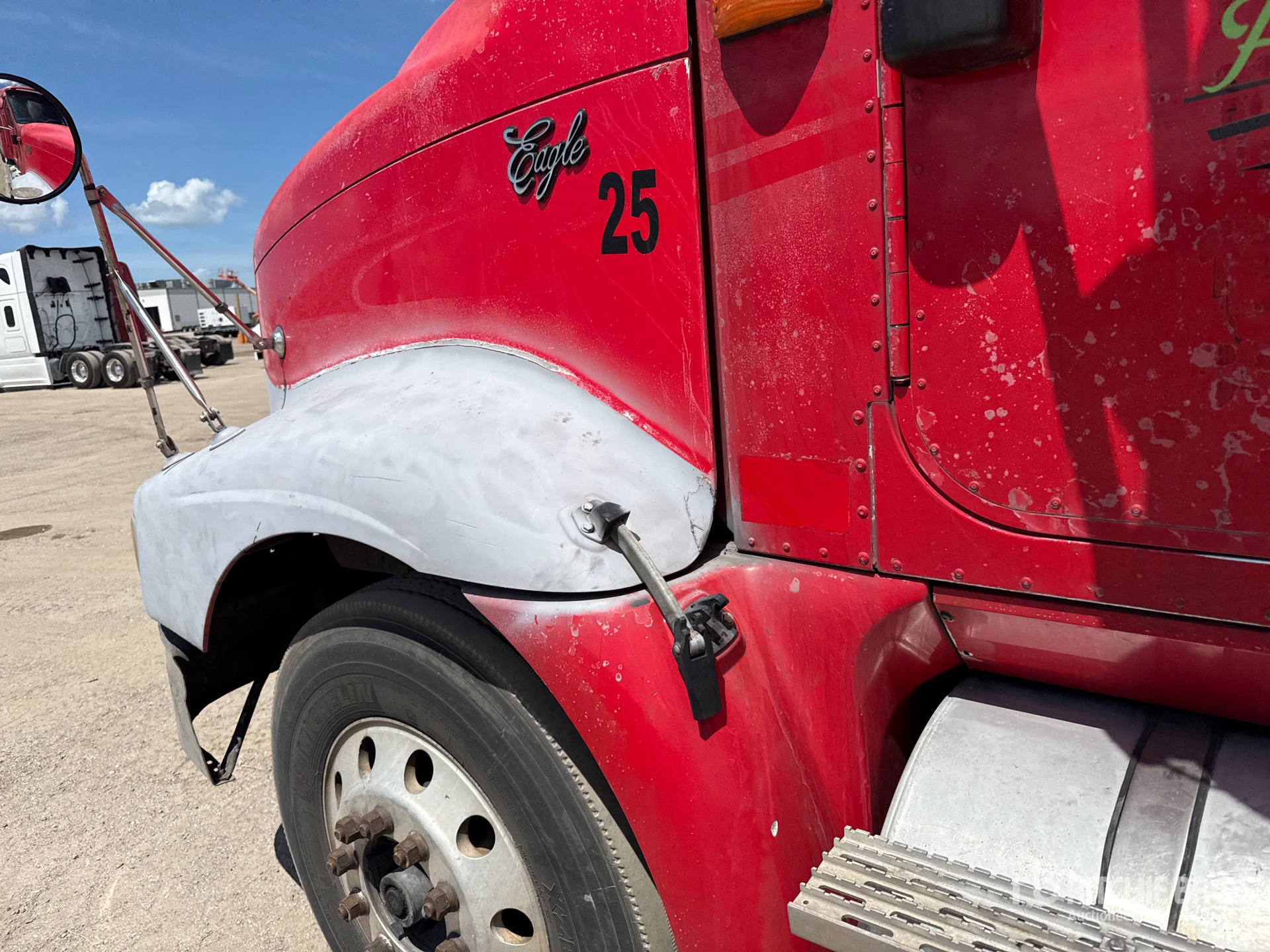 2001 International 9400I