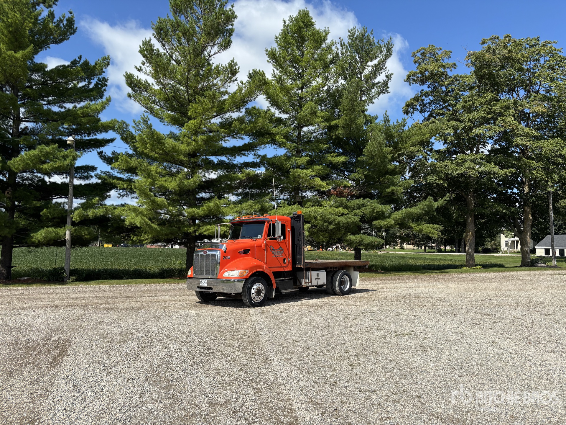 2014 Peterbilt PB330