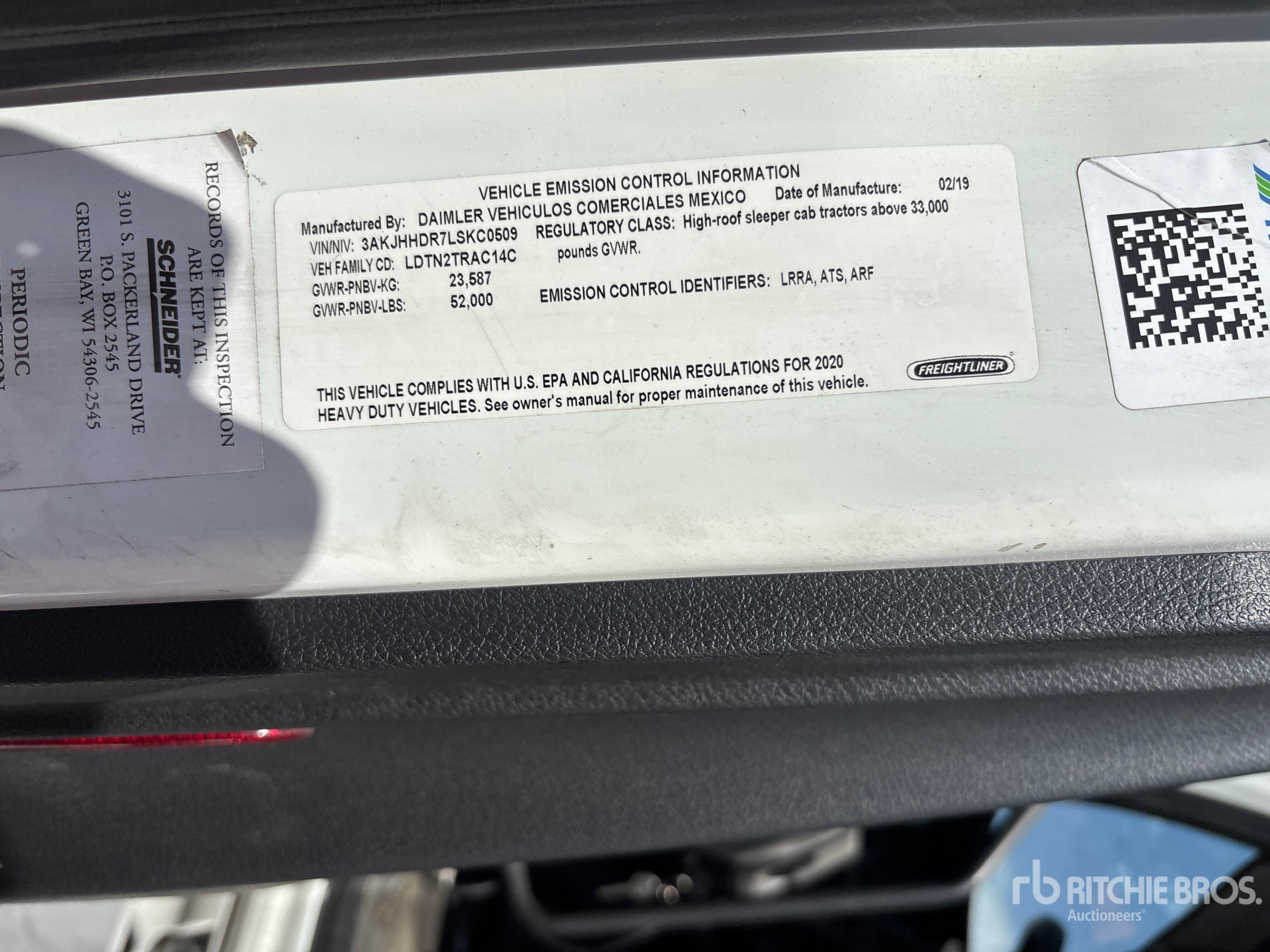 2020 Freightliner CASCADIA 126