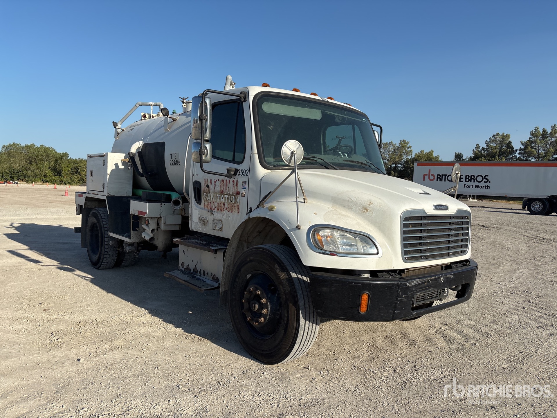2016 Freightliner M2 106