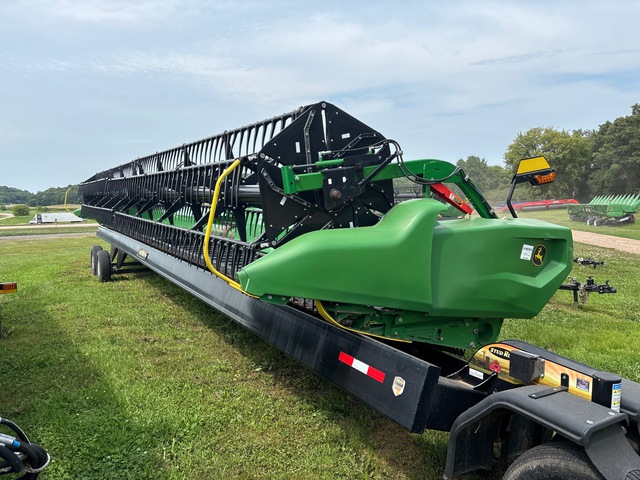 2021 John Deere RD40F 40 ft Draper Combine Header