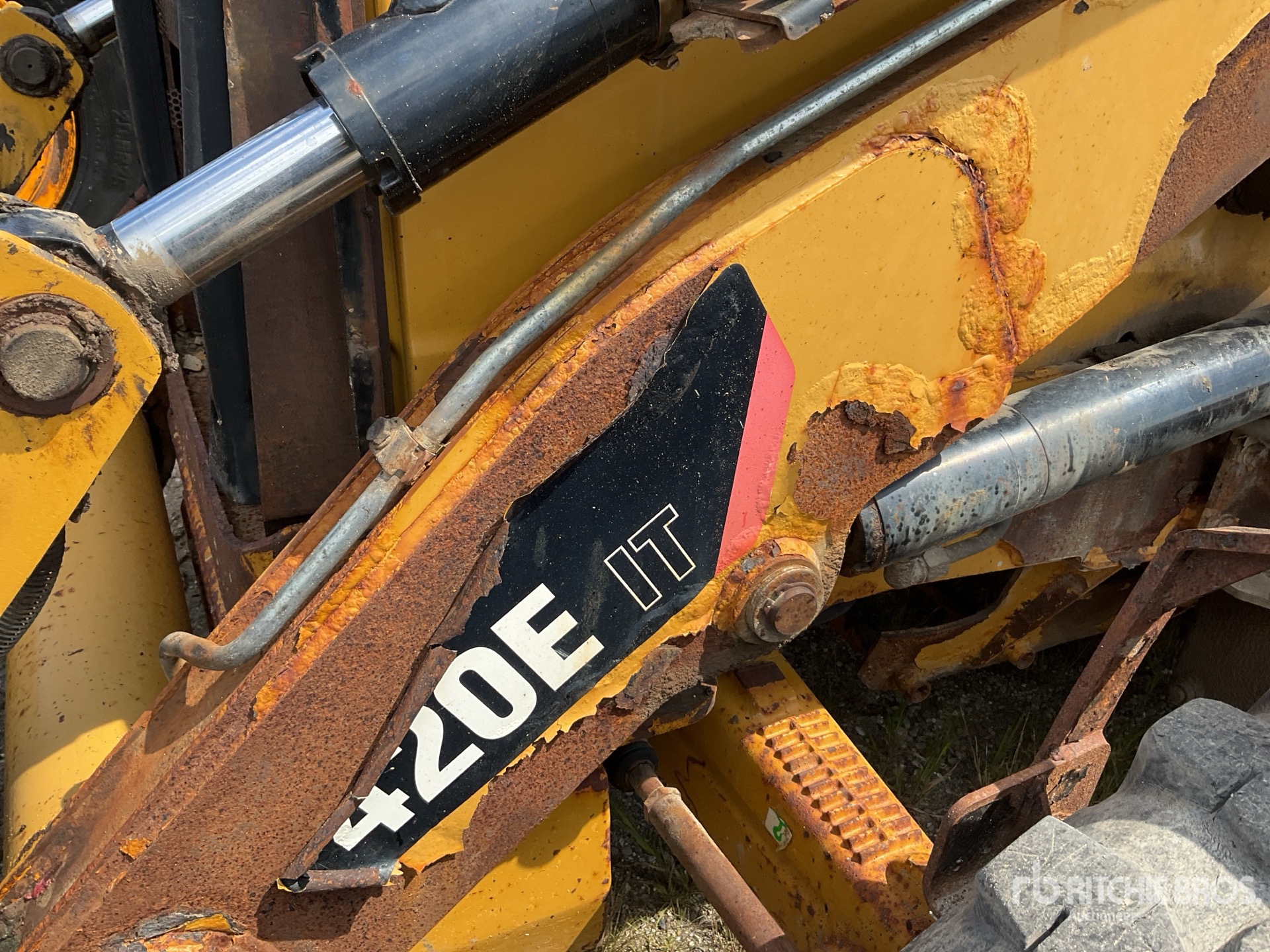 2010 Caterpillar 420E IT