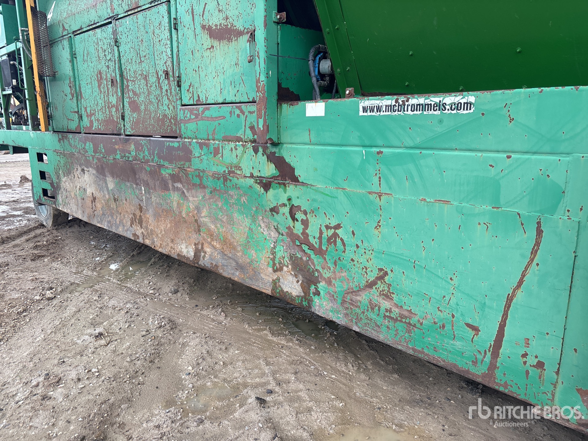 2004 Mccloskey Portable 621RE Trommel