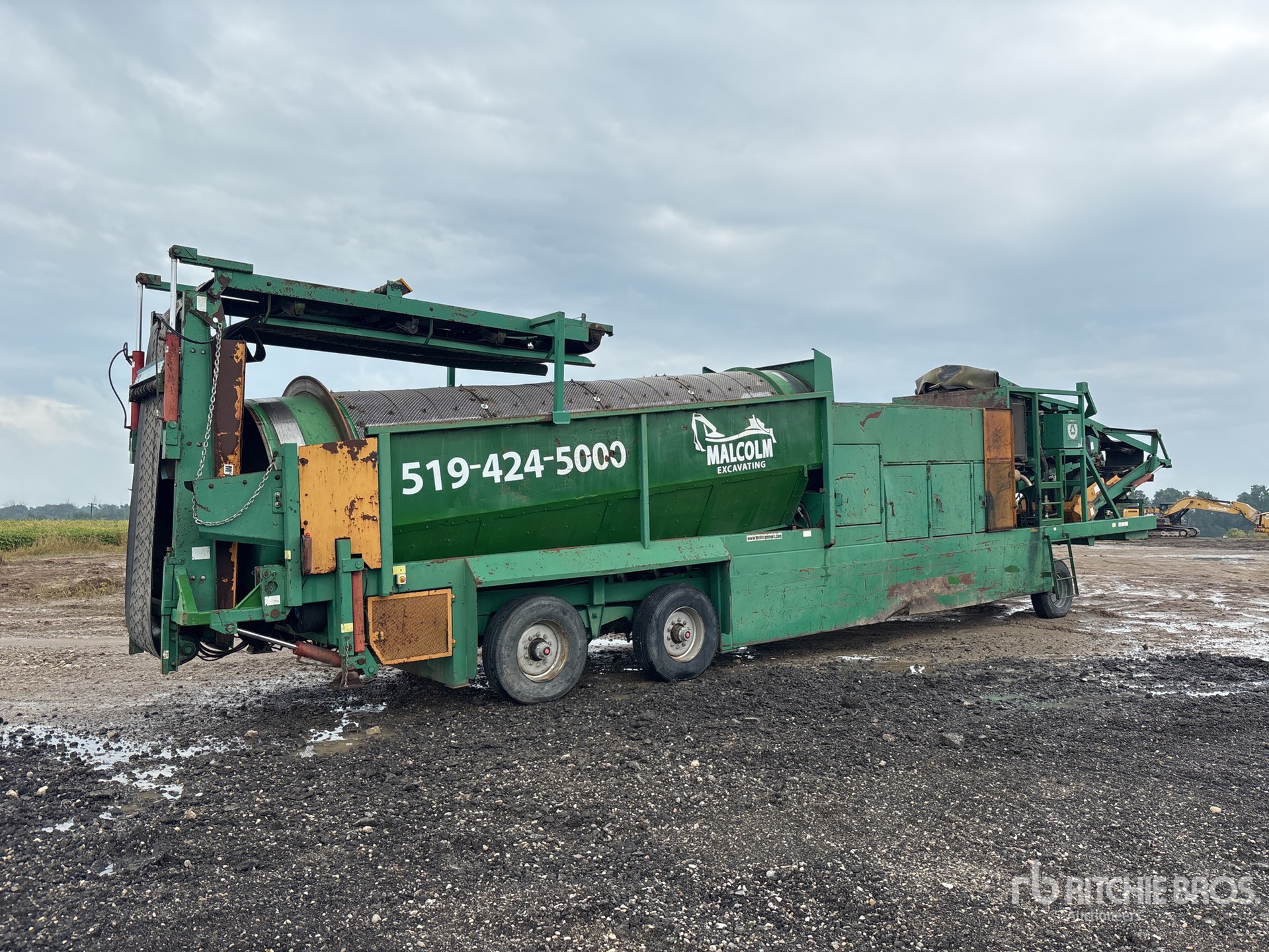 2004 Mccloskey Portable 621RE Trommel