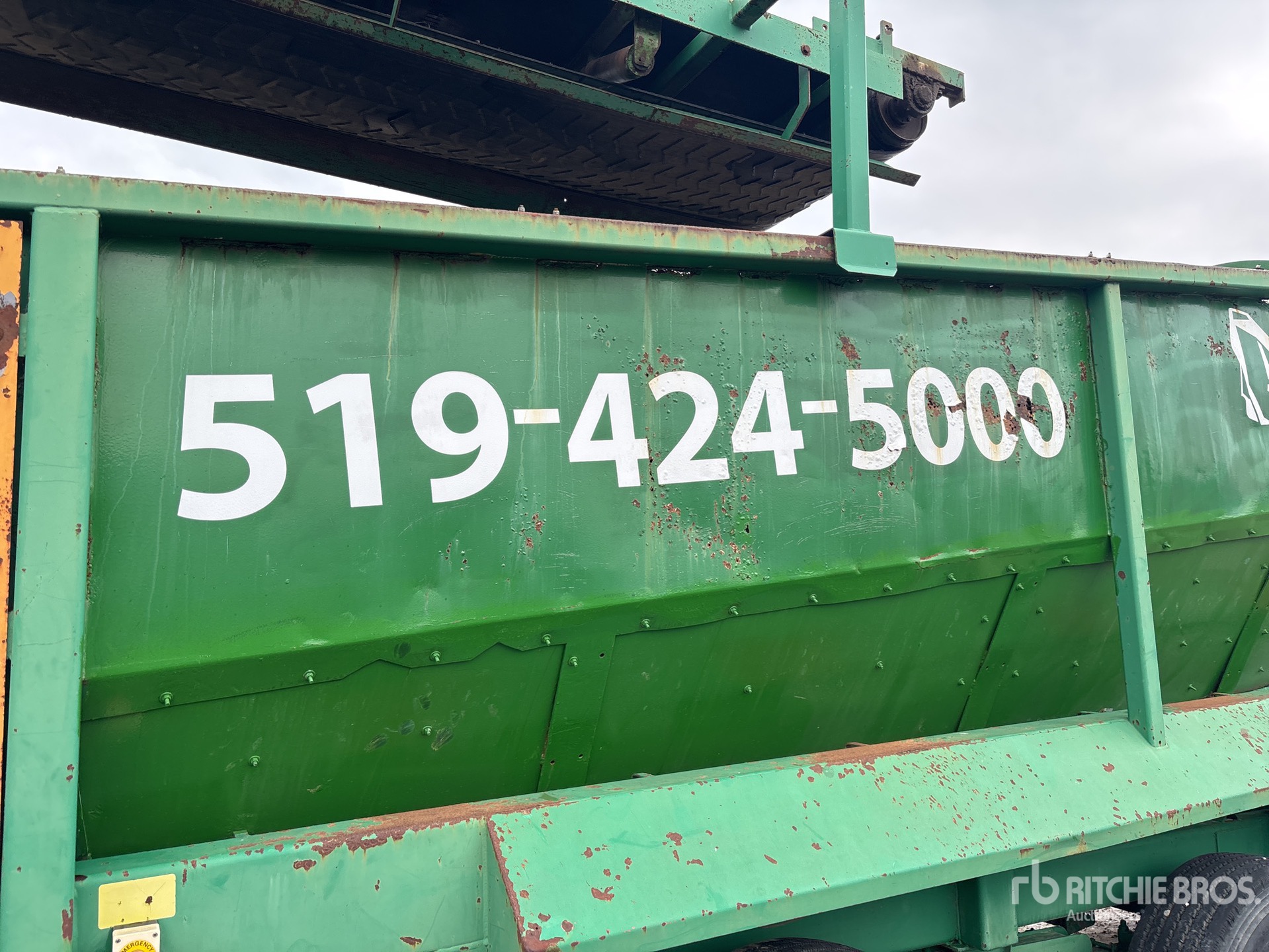 2004 Mccloskey Portable 621RE Trommel