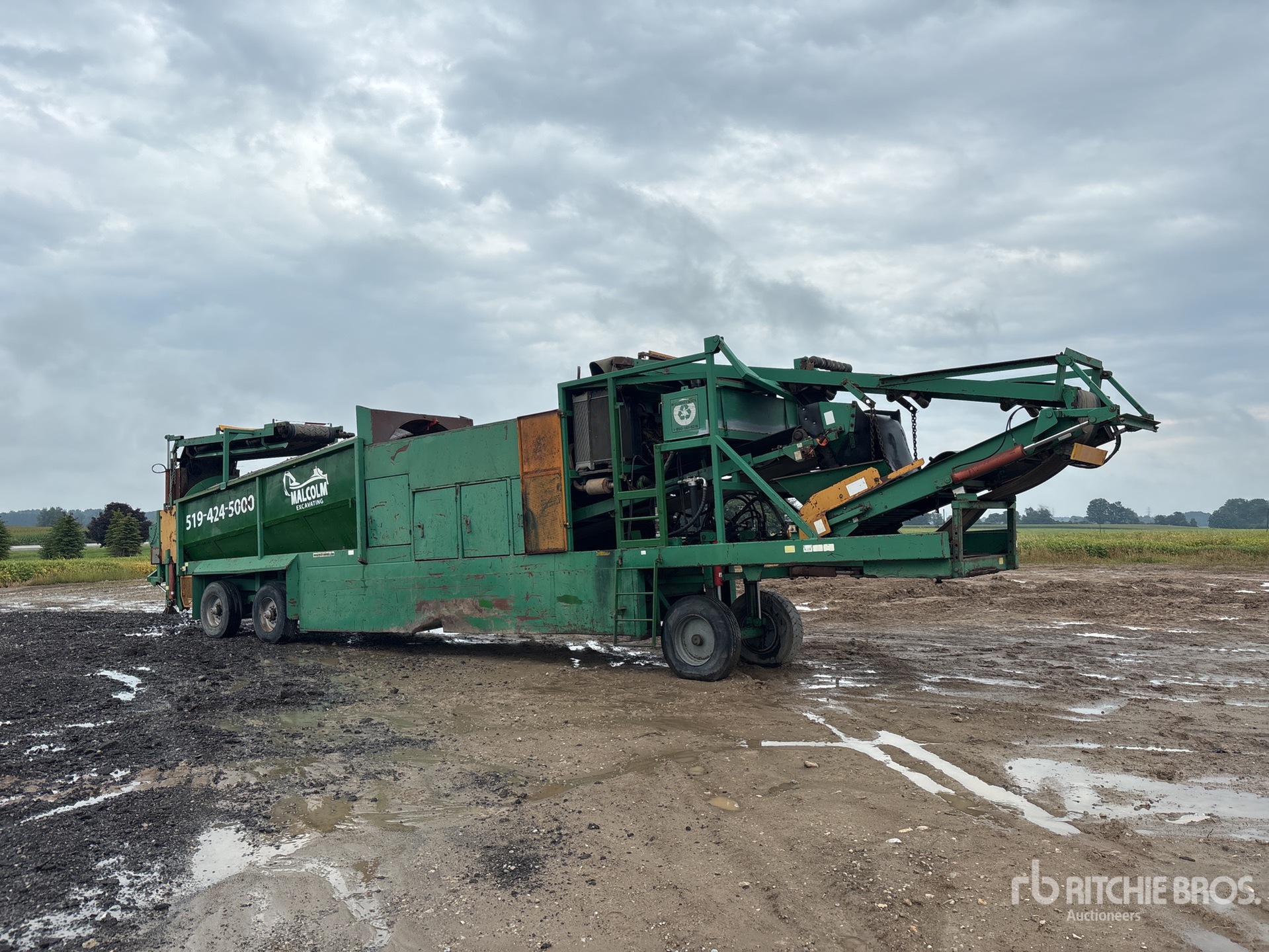 2004 Mccloskey Portable 621RE Trommel