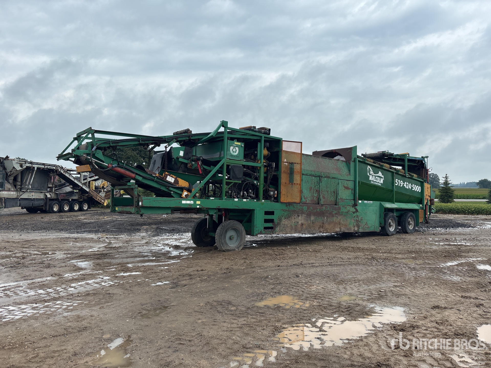 2004 Mccloskey Portable 621RE Trommel
