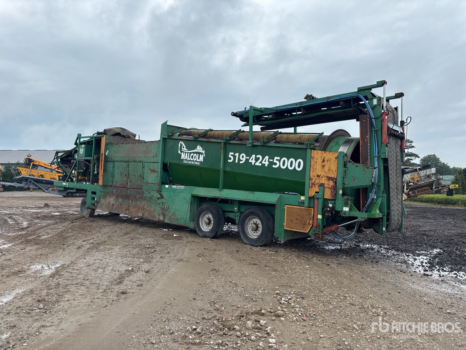 2004 Mccloskey Portable 621RE Trommel