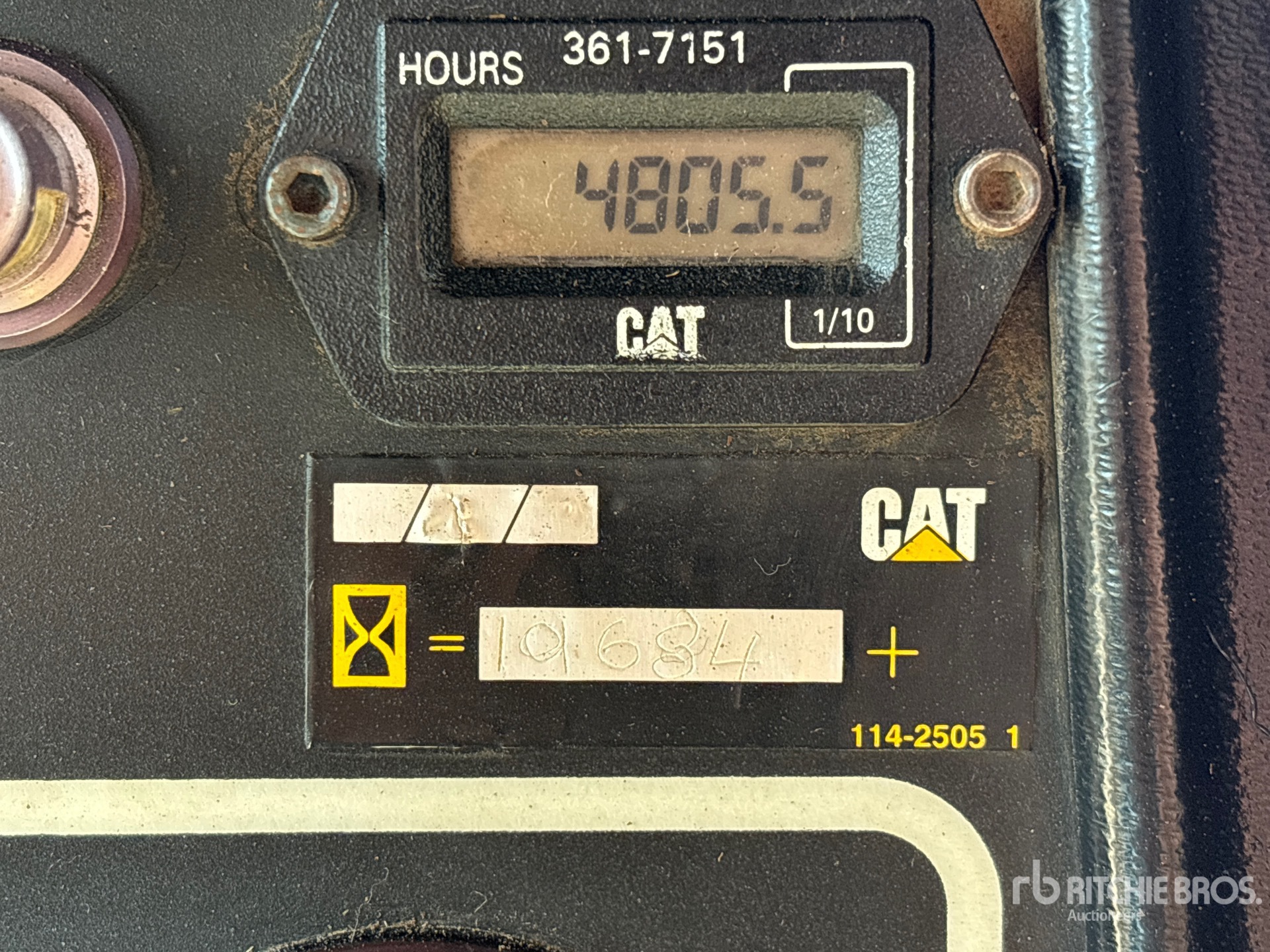 General Appearance with Hour Meter / Odometer