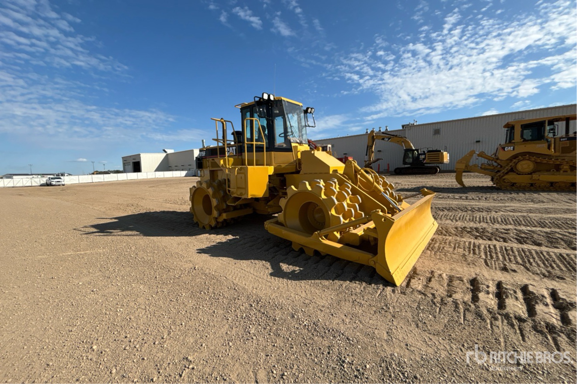 2006 Caterpillar 815F