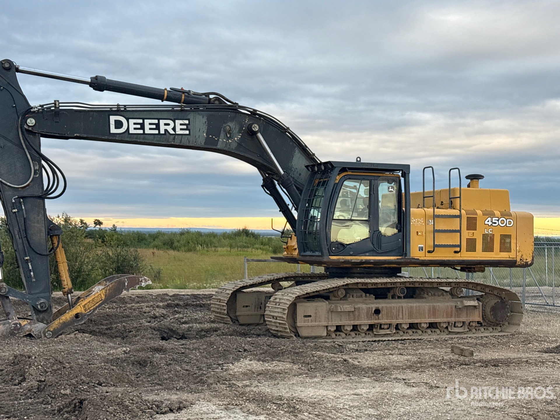 2011 John Deere 450DLC