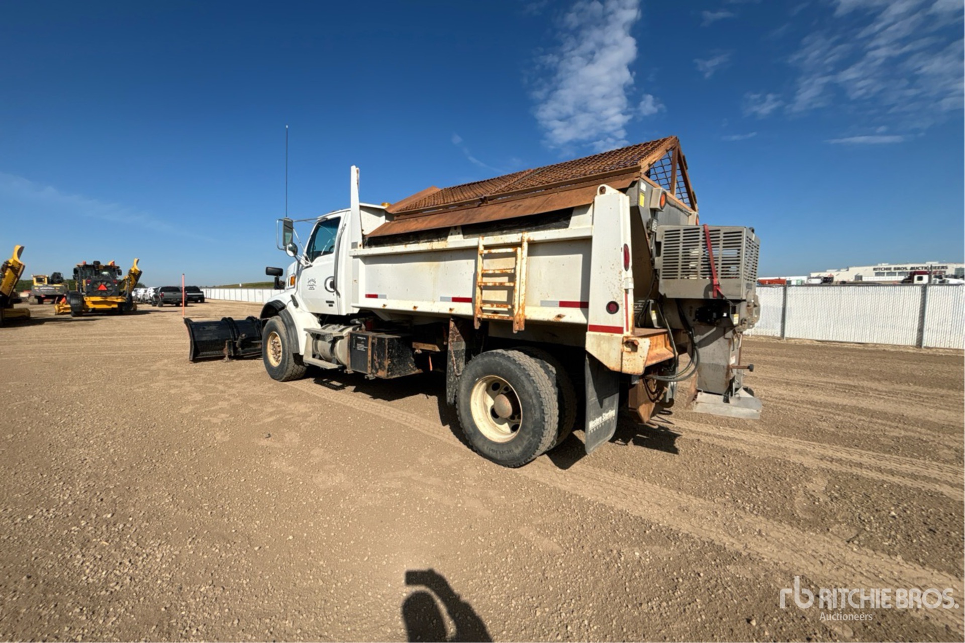 2007 Sterling L7500