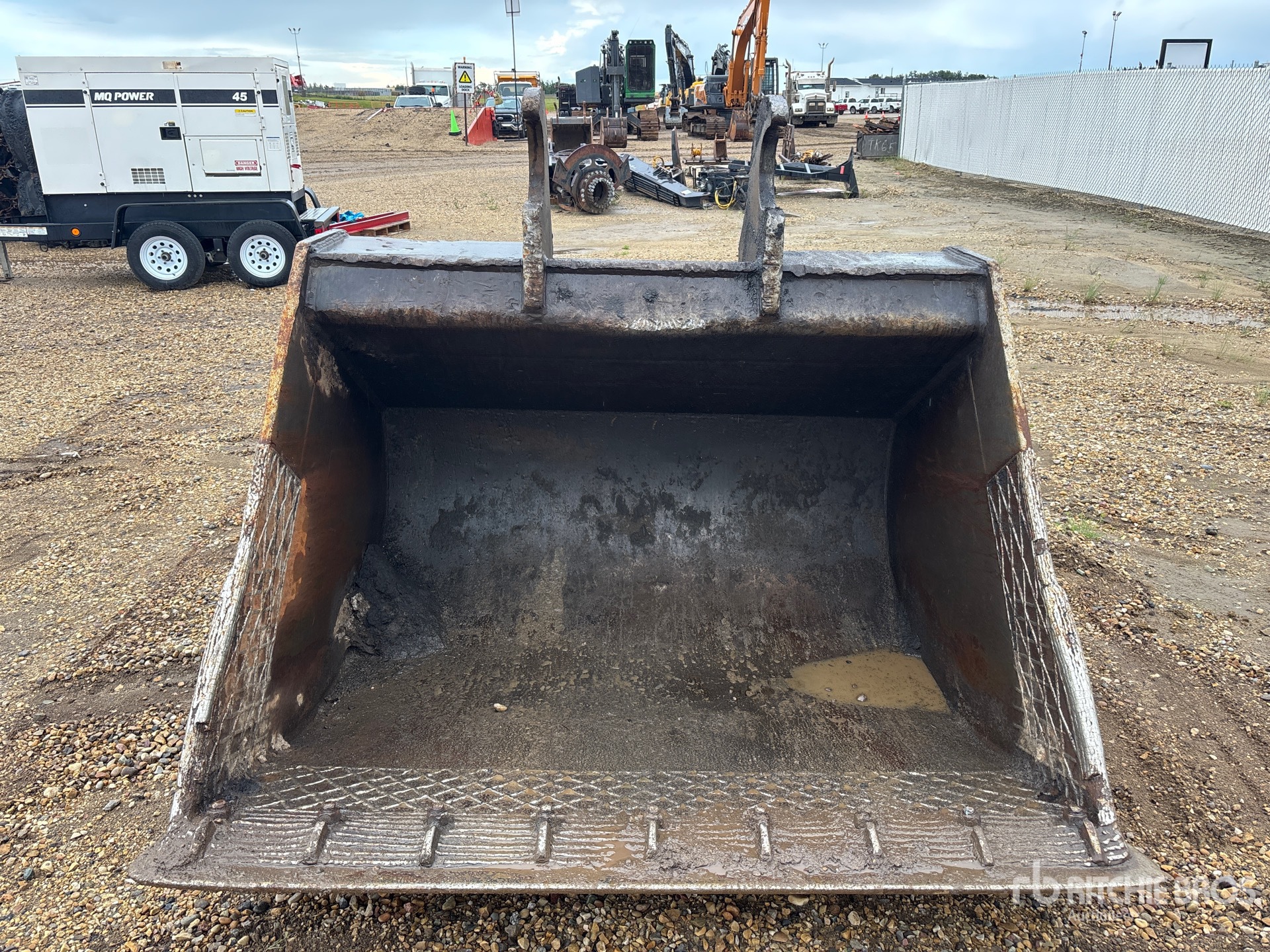 CWS 72 in Q/C Cleanup - Fits Volvo  ...