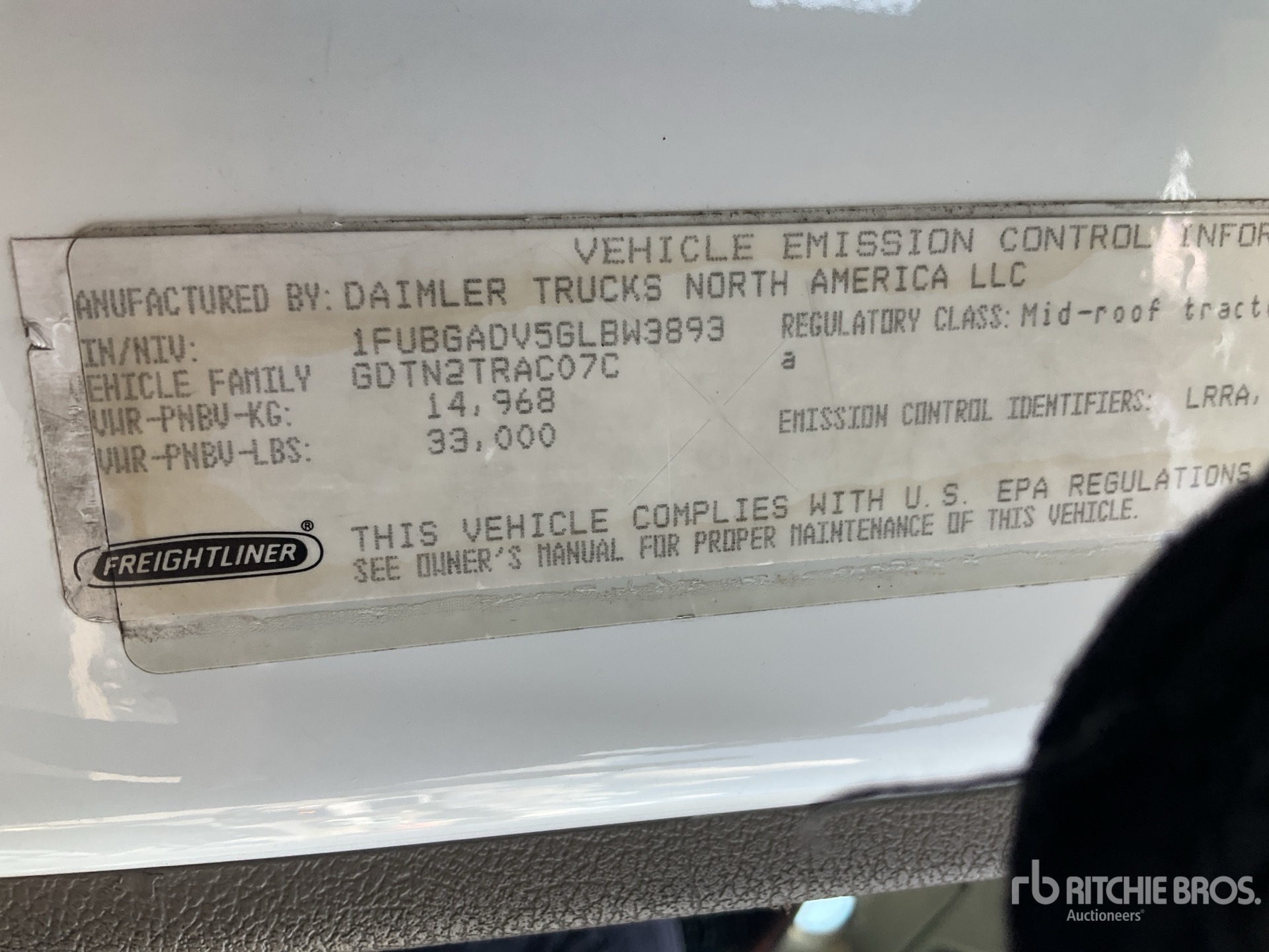 2016 Freightliner CASCADIA 113