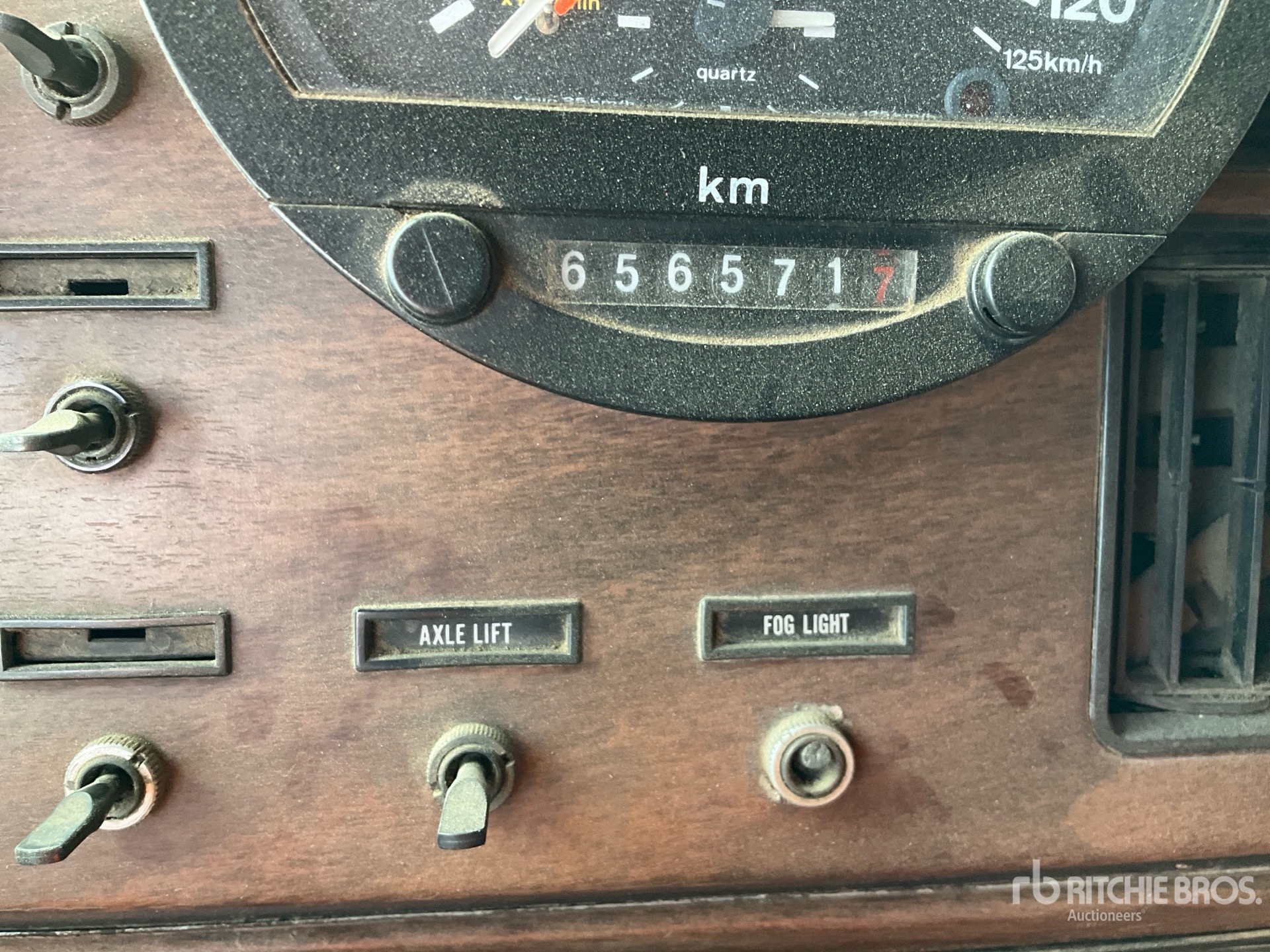 1992 Freightliner A072084ST