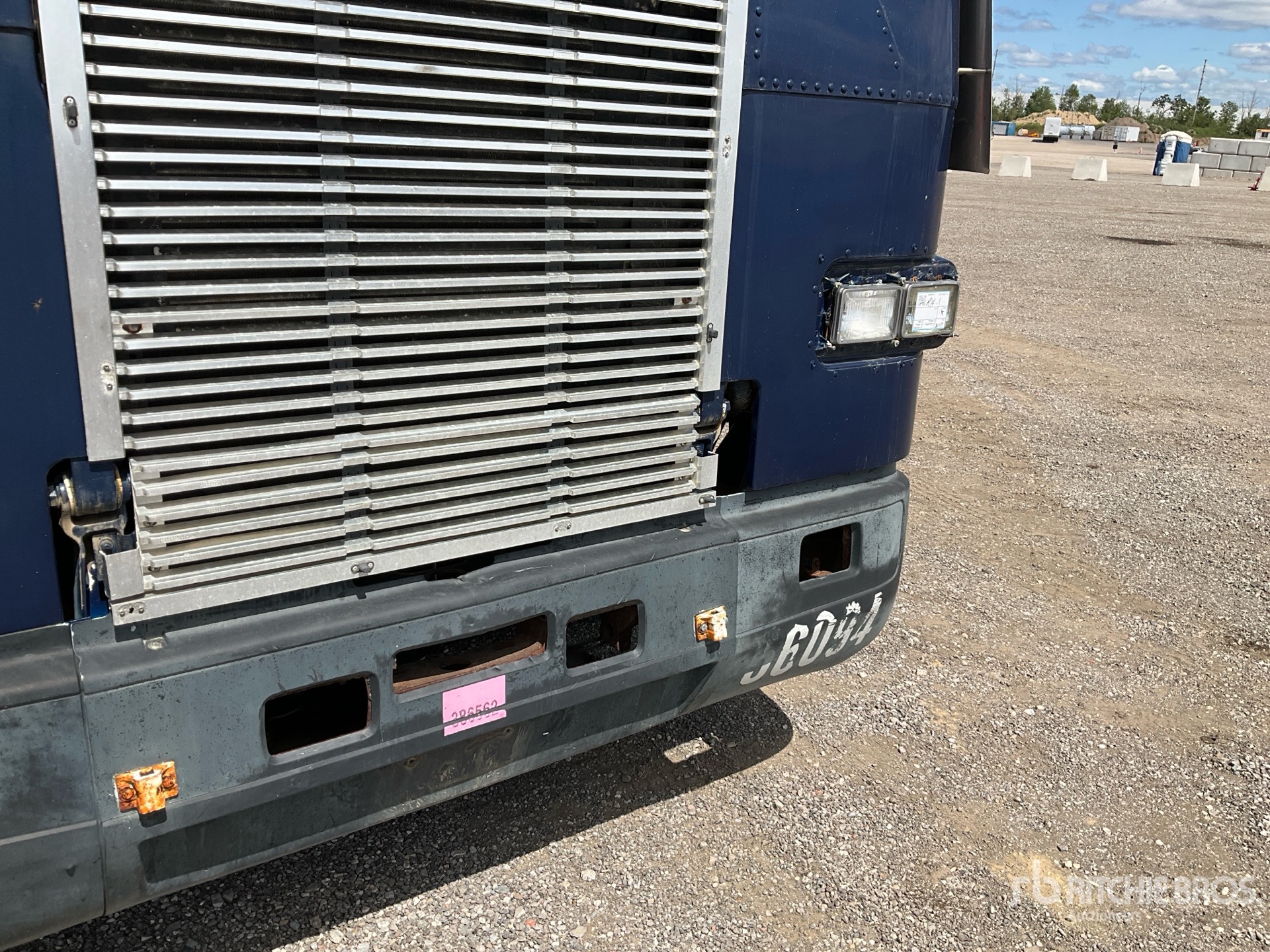 1992 Freightliner A072084ST