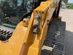 Hydraulics with Auxiliary Hydraulic Plumbing
