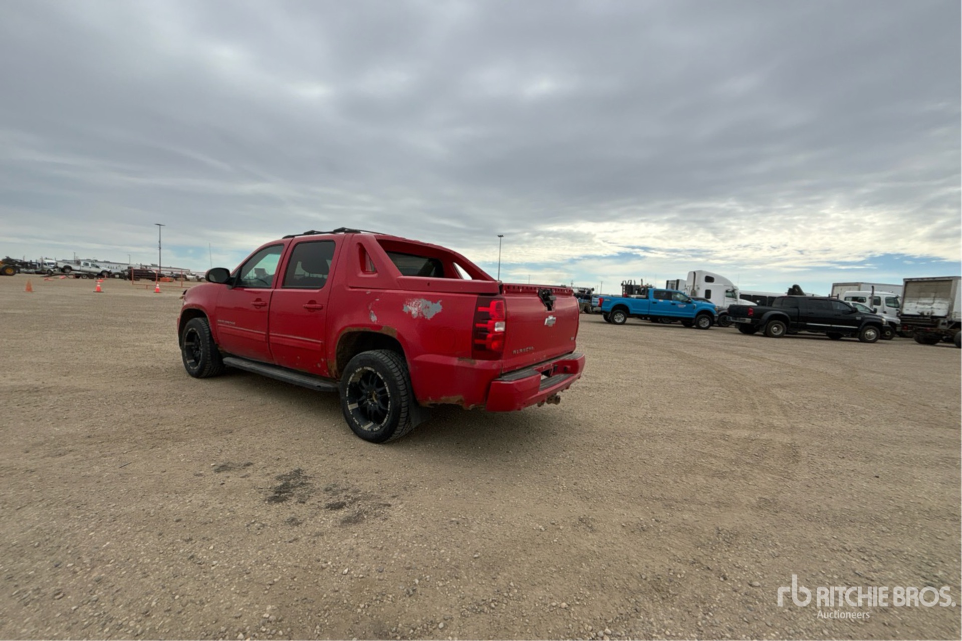 General Appearance with Picture, Left Rear Corner