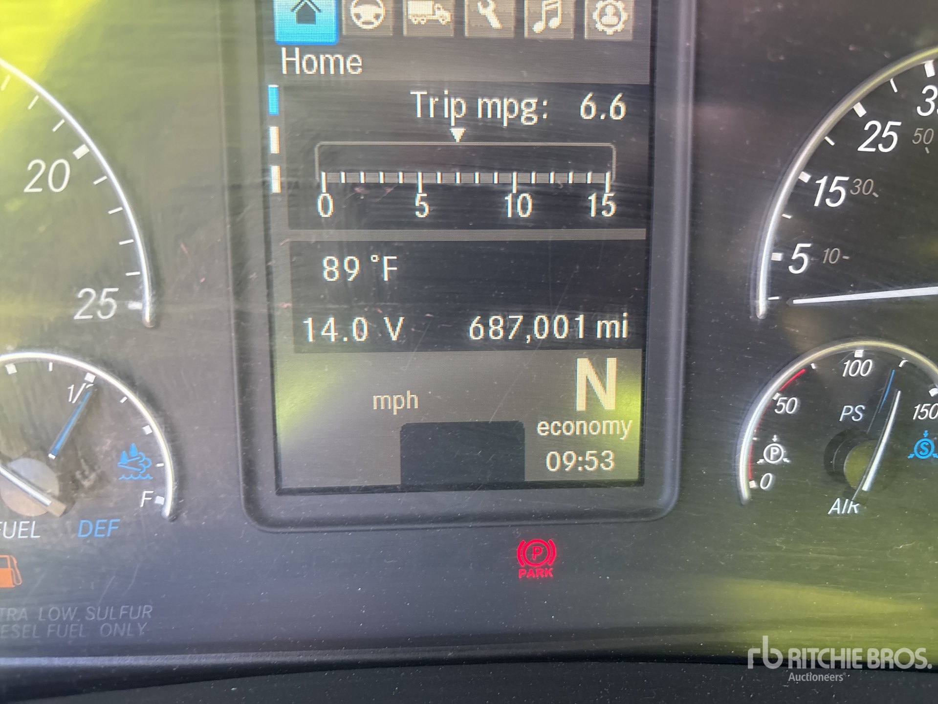 2018 Freightliner CASCADIA 126