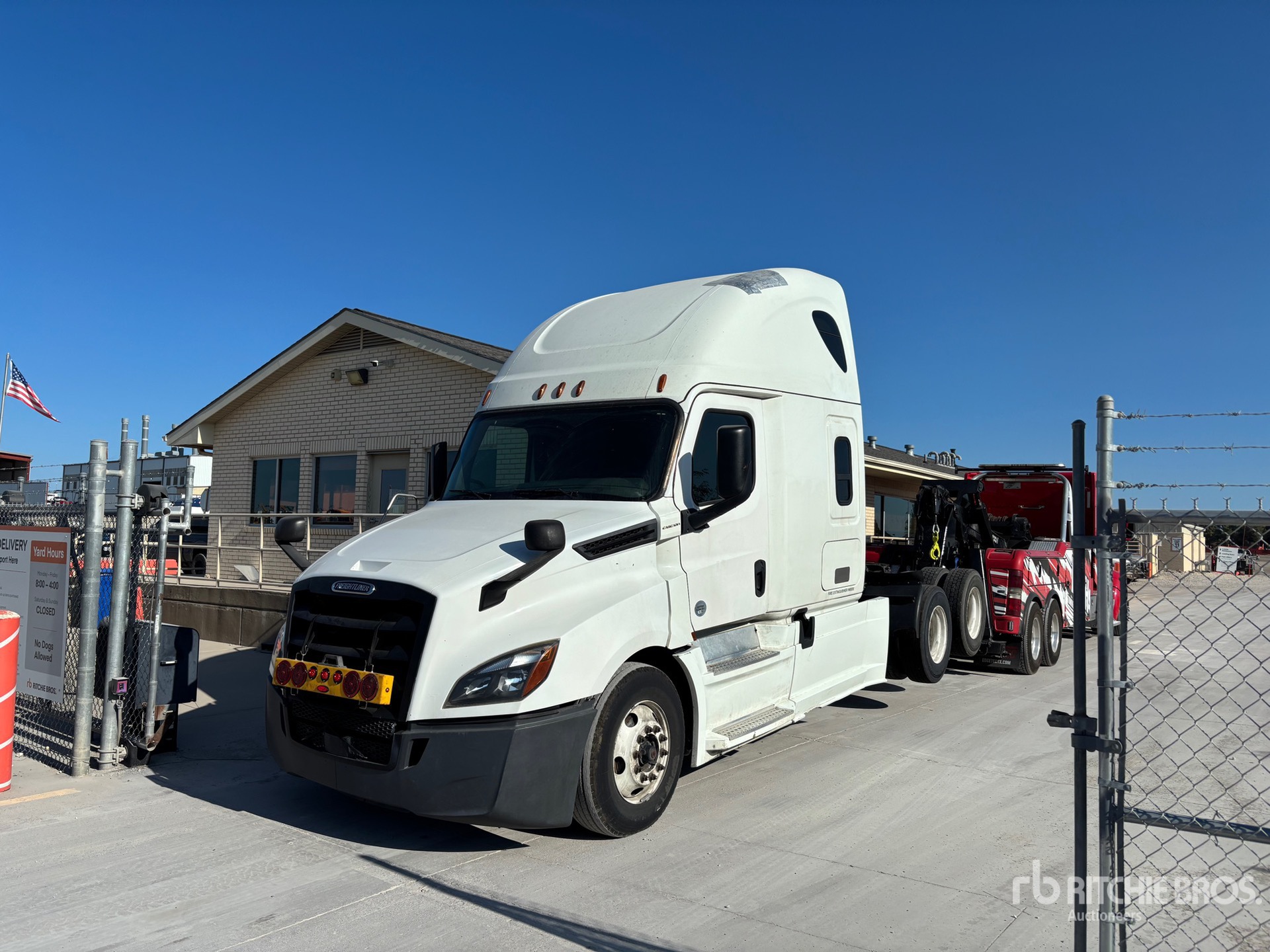 2018 Freightliner CASCADIA 126
