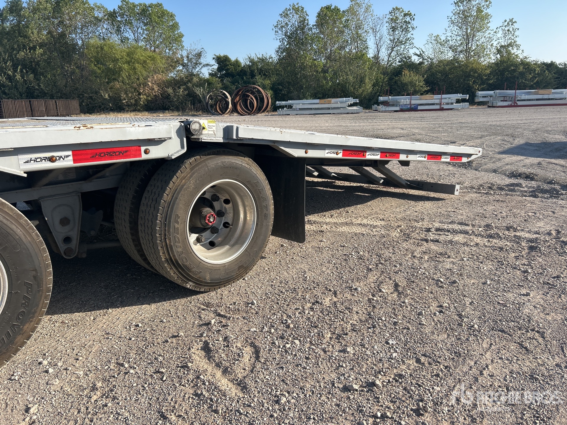 2025 Horizon 40 ft T/A Gooseneck