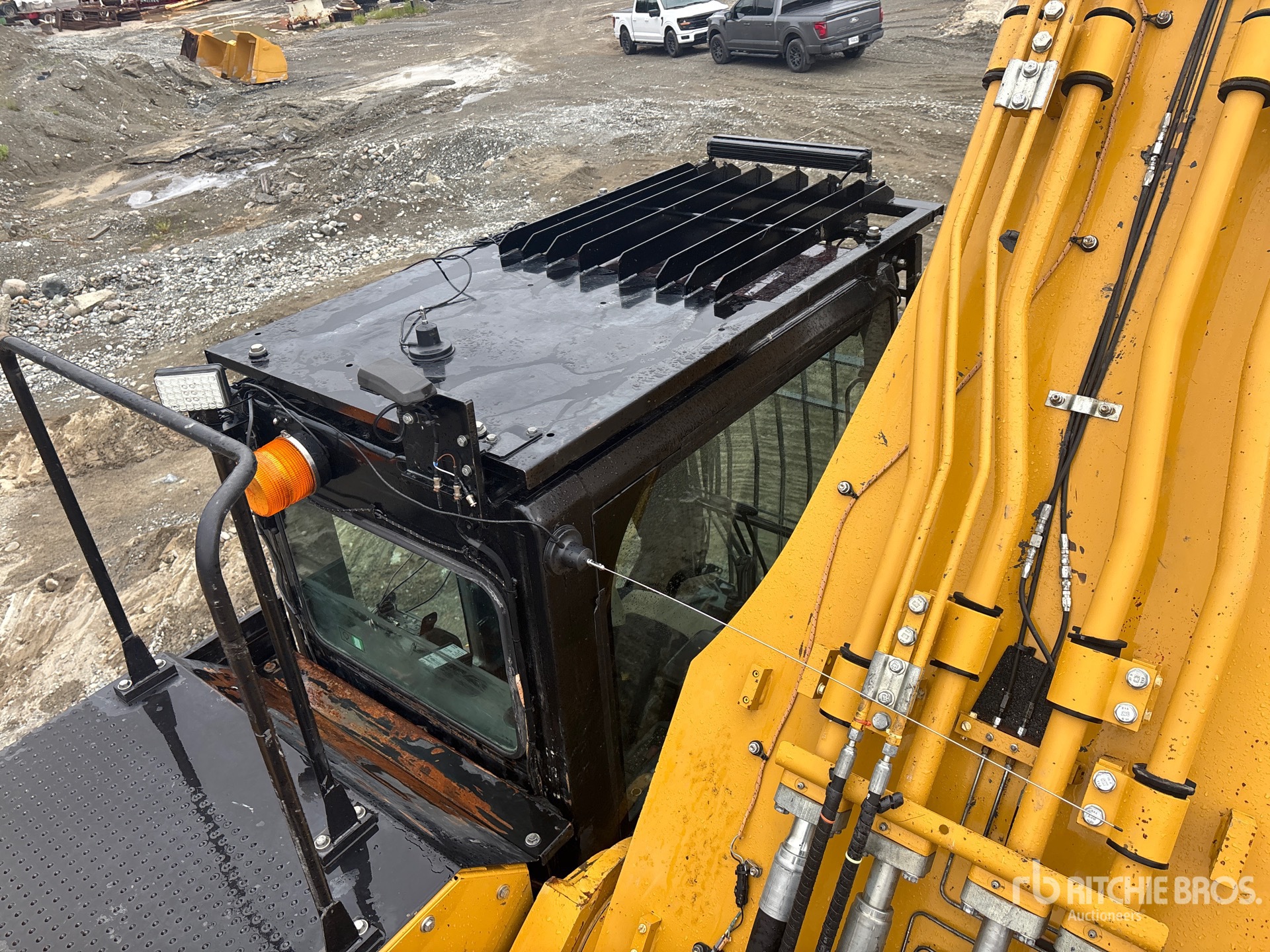 2018 Caterpillar 374F L
