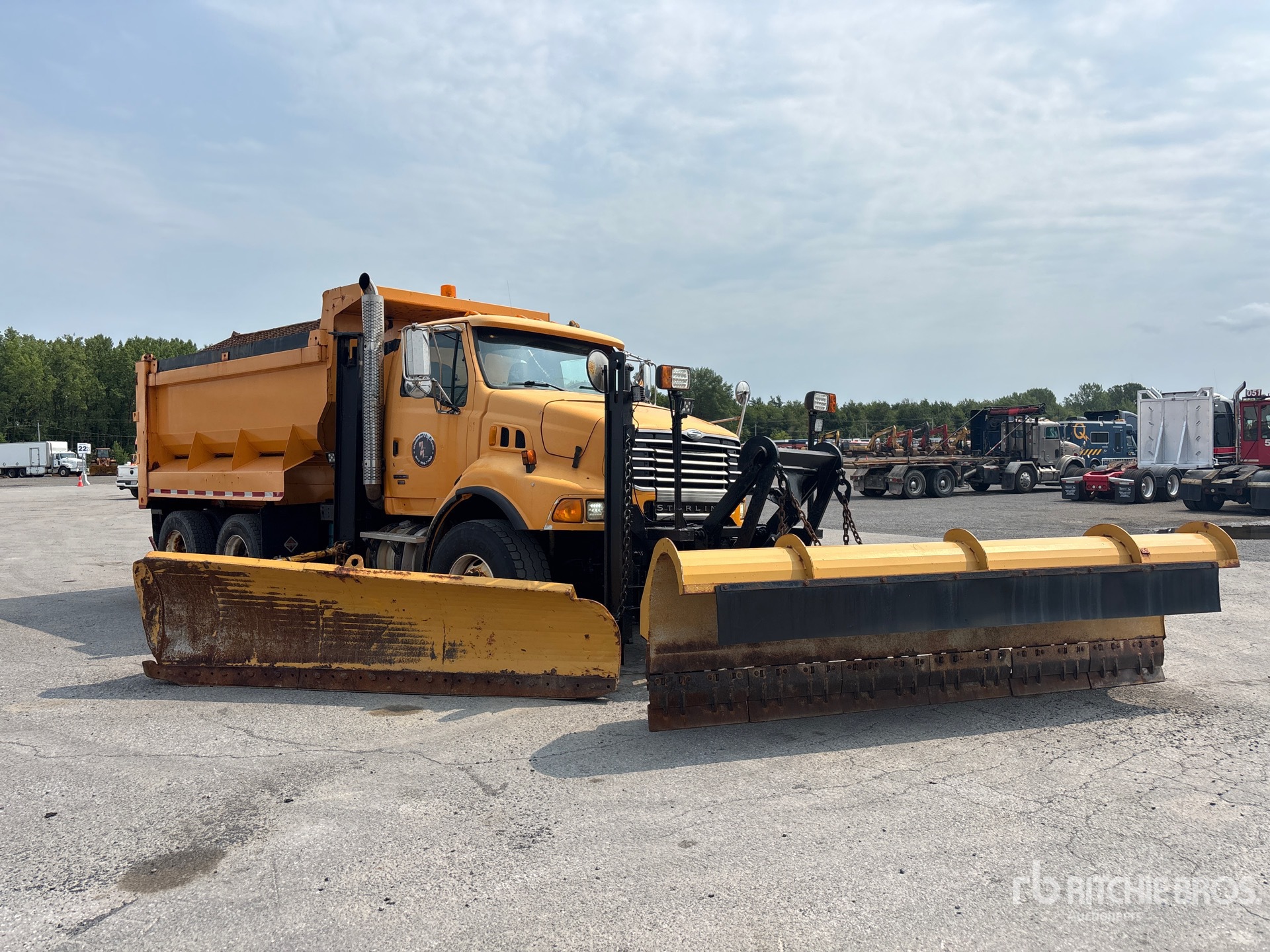 2006 Sterling L9500