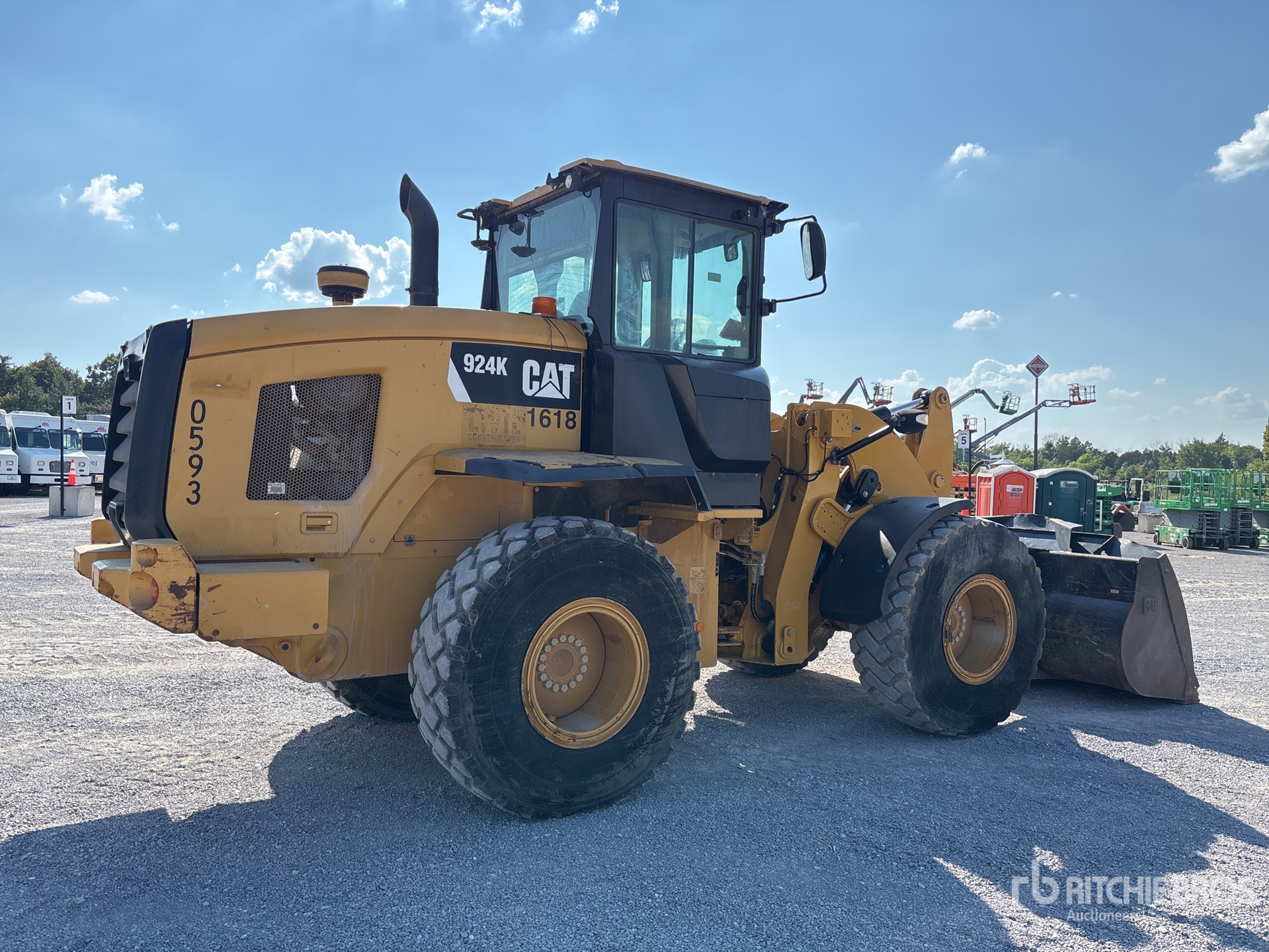 General Appearance with Picture, Right Rear Corner