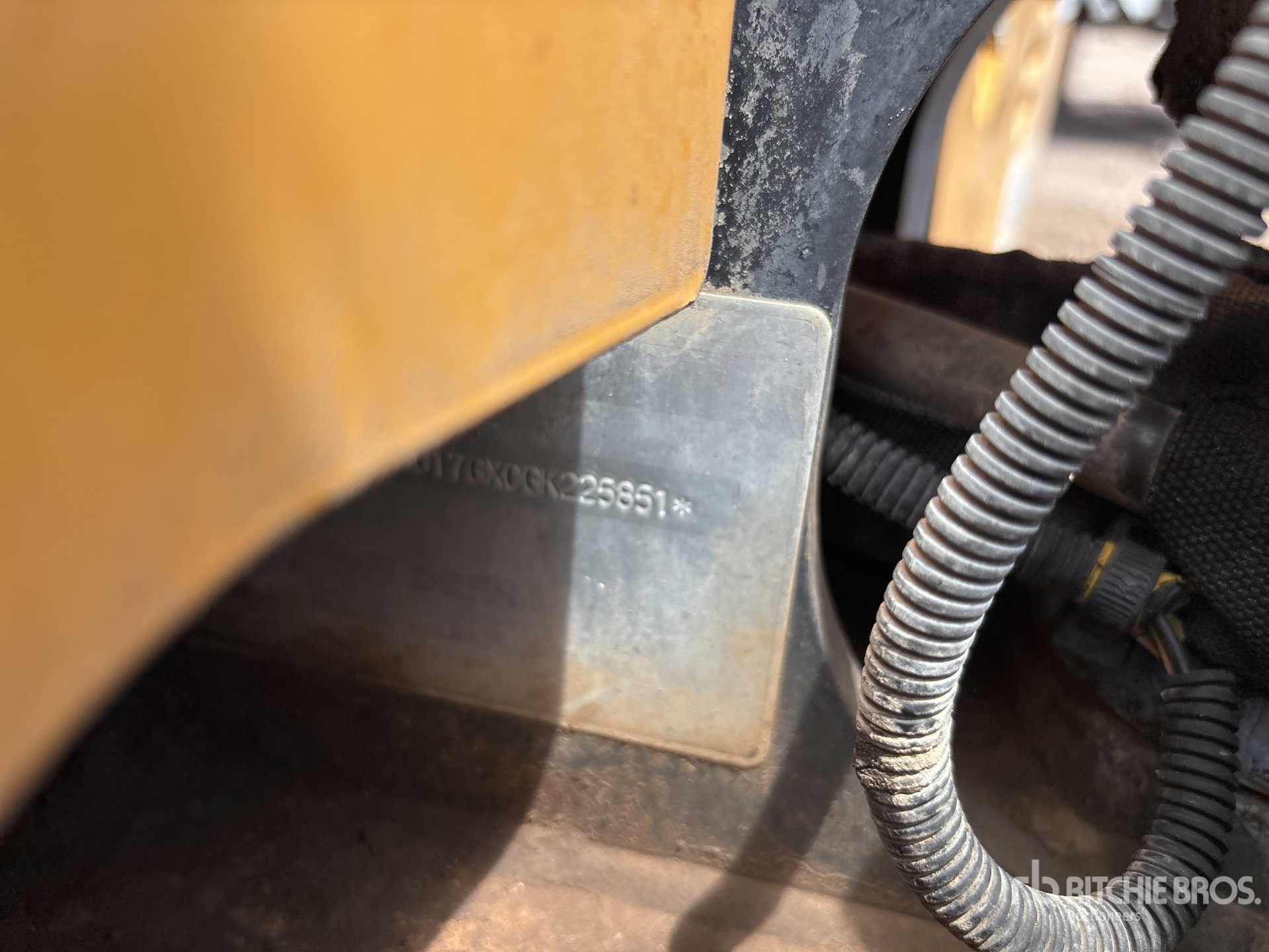 2016 John Deere 17G