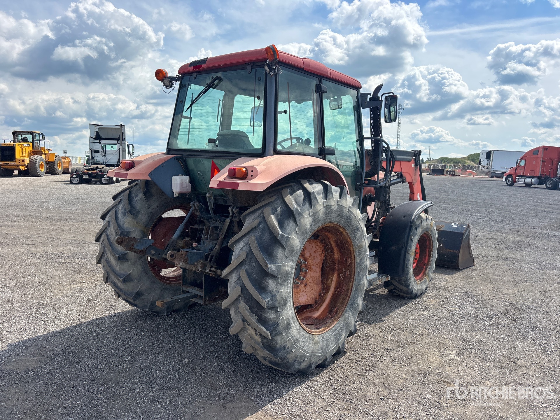2009 Kubota M108X