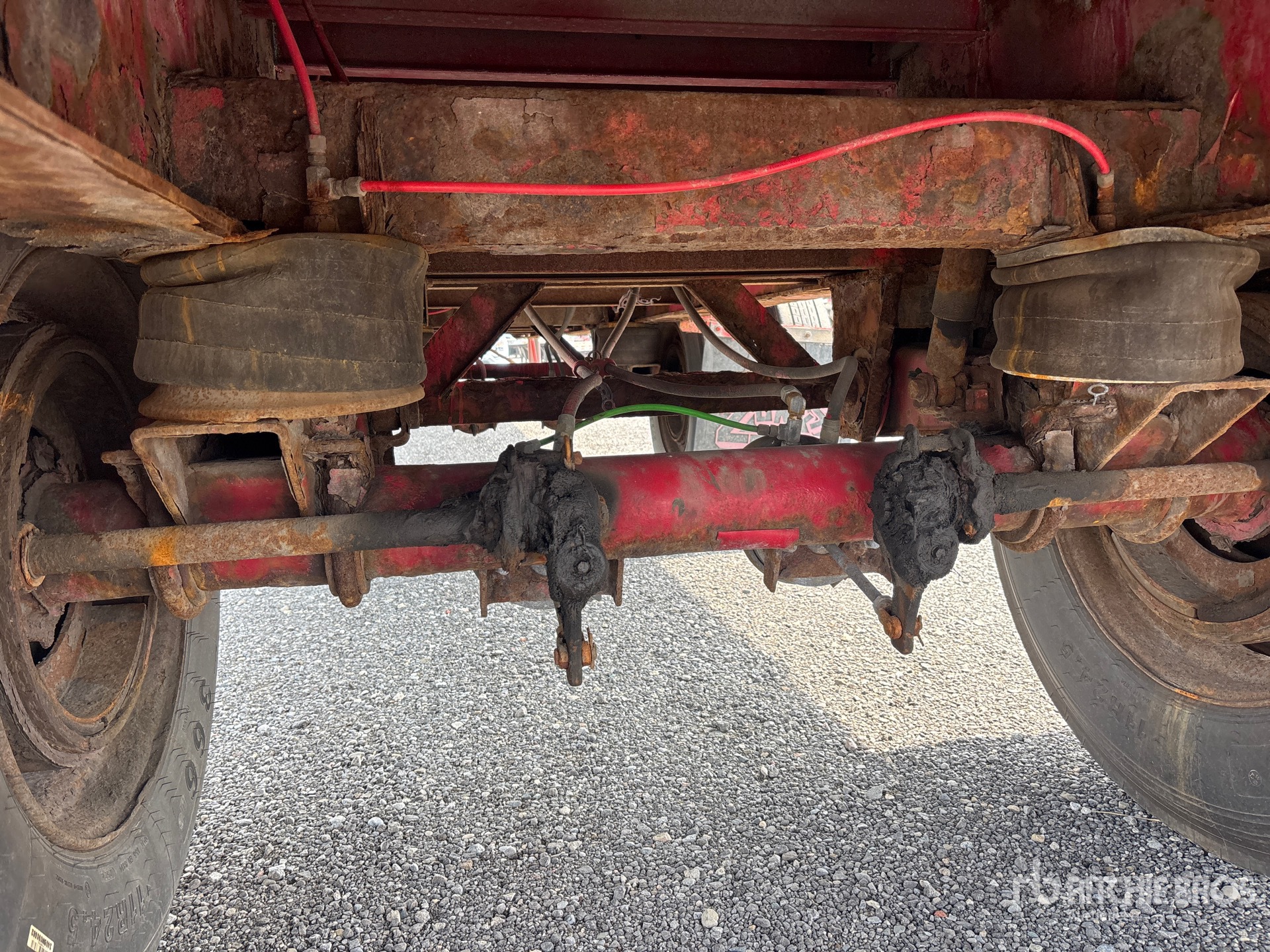 1992 Load King 48 ft T/A Spread Axle