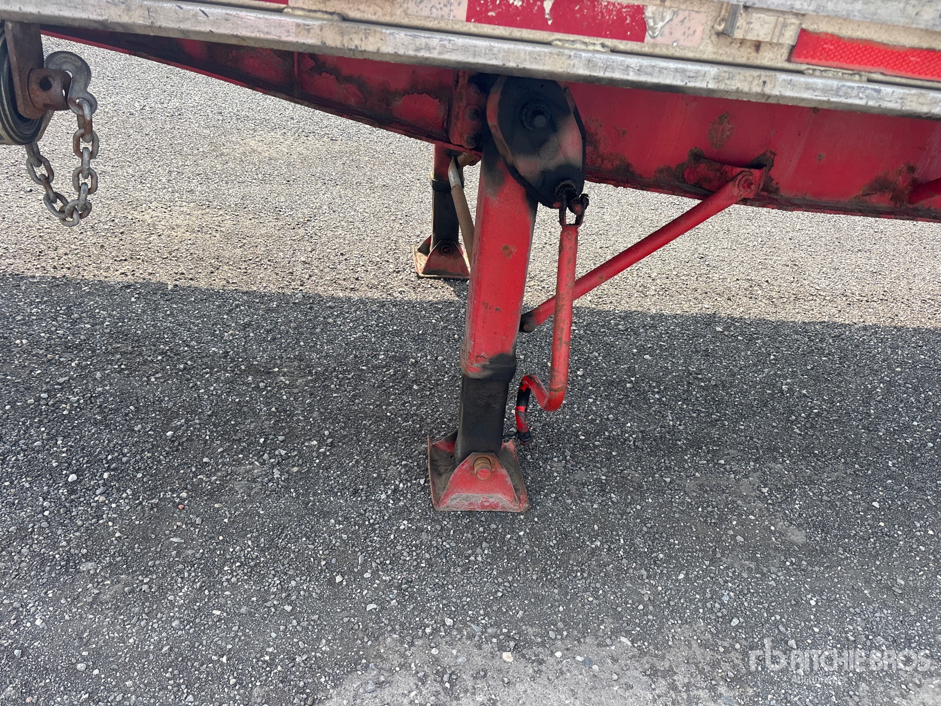 1992 Load King 48 ft T/A Spread Axle