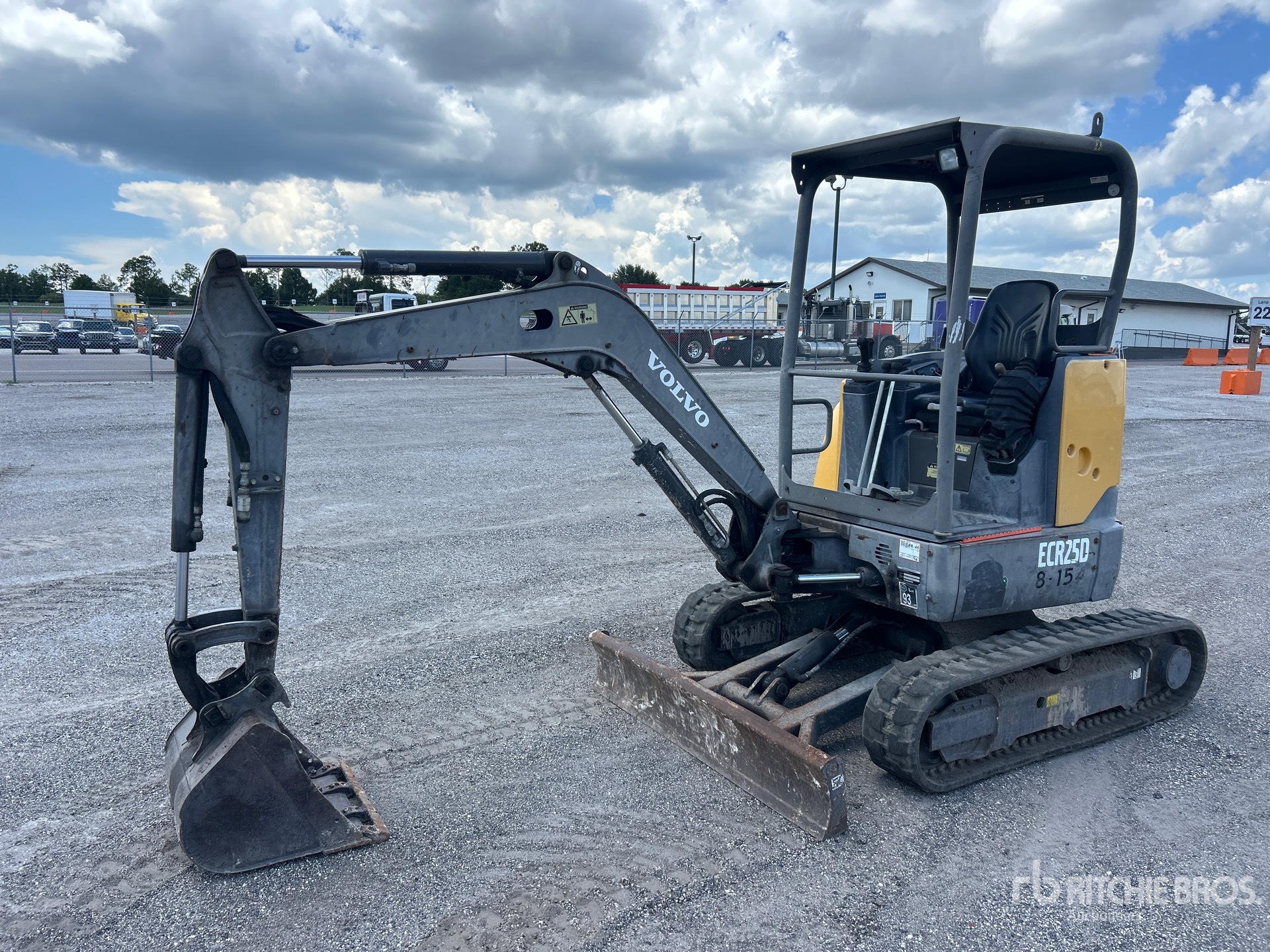2018 Volvo ECR25D