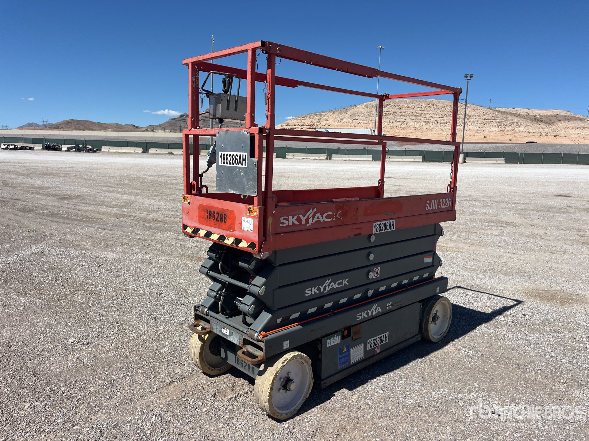 2017 Skyjack SJ III 3226