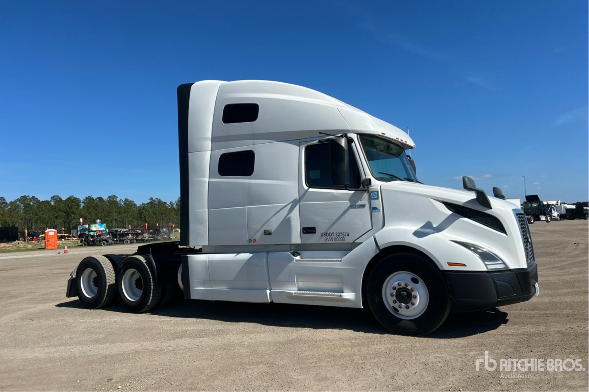 2022 Volvo VNL760