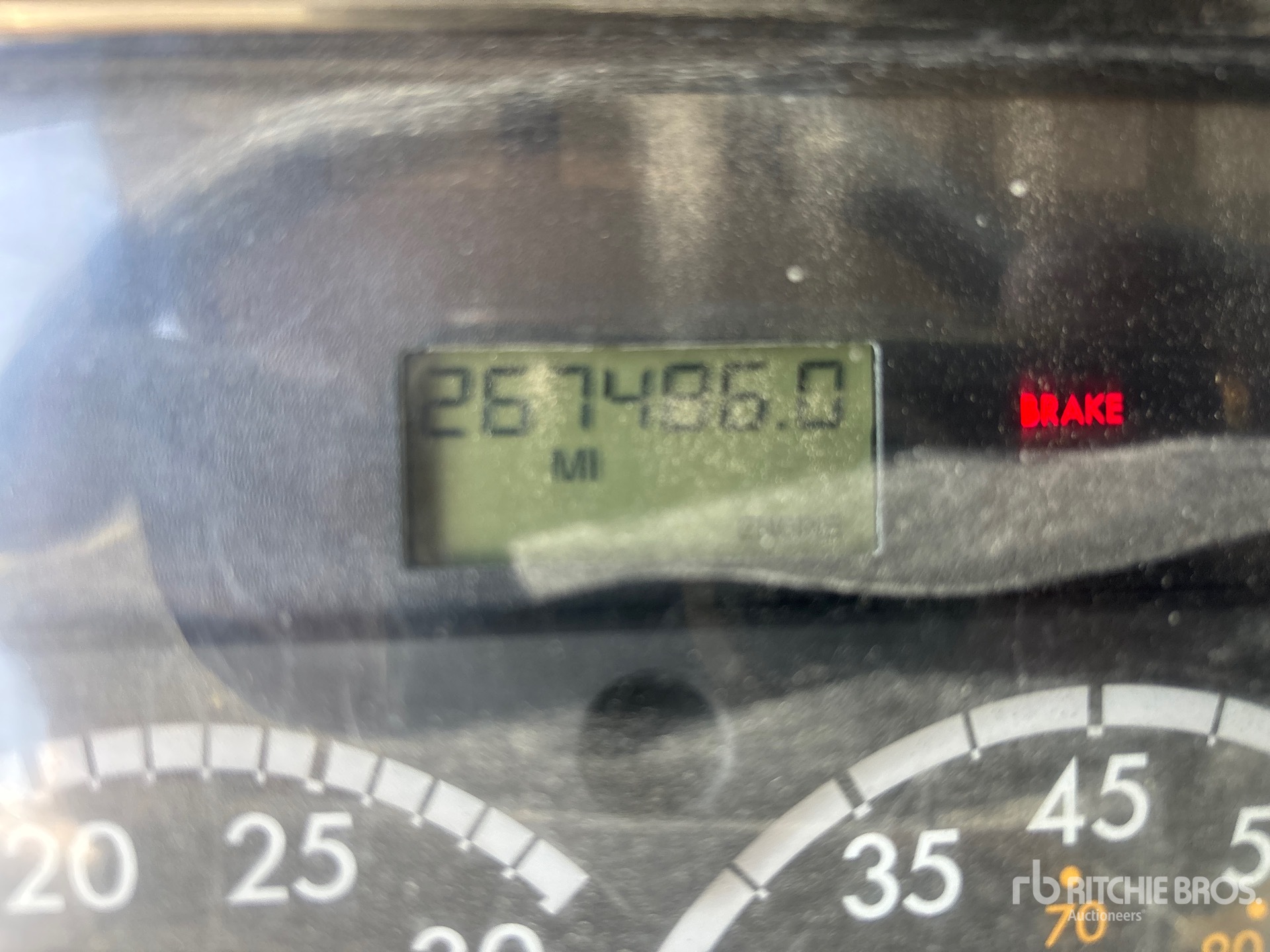 2010 Freightliner M2106