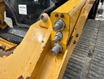 Hydraulics with Auxiliary Hydraulic Plumbing