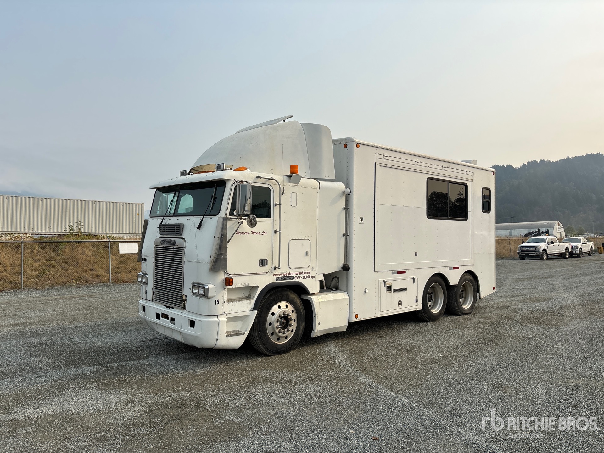 1992 Freightliner FLA086