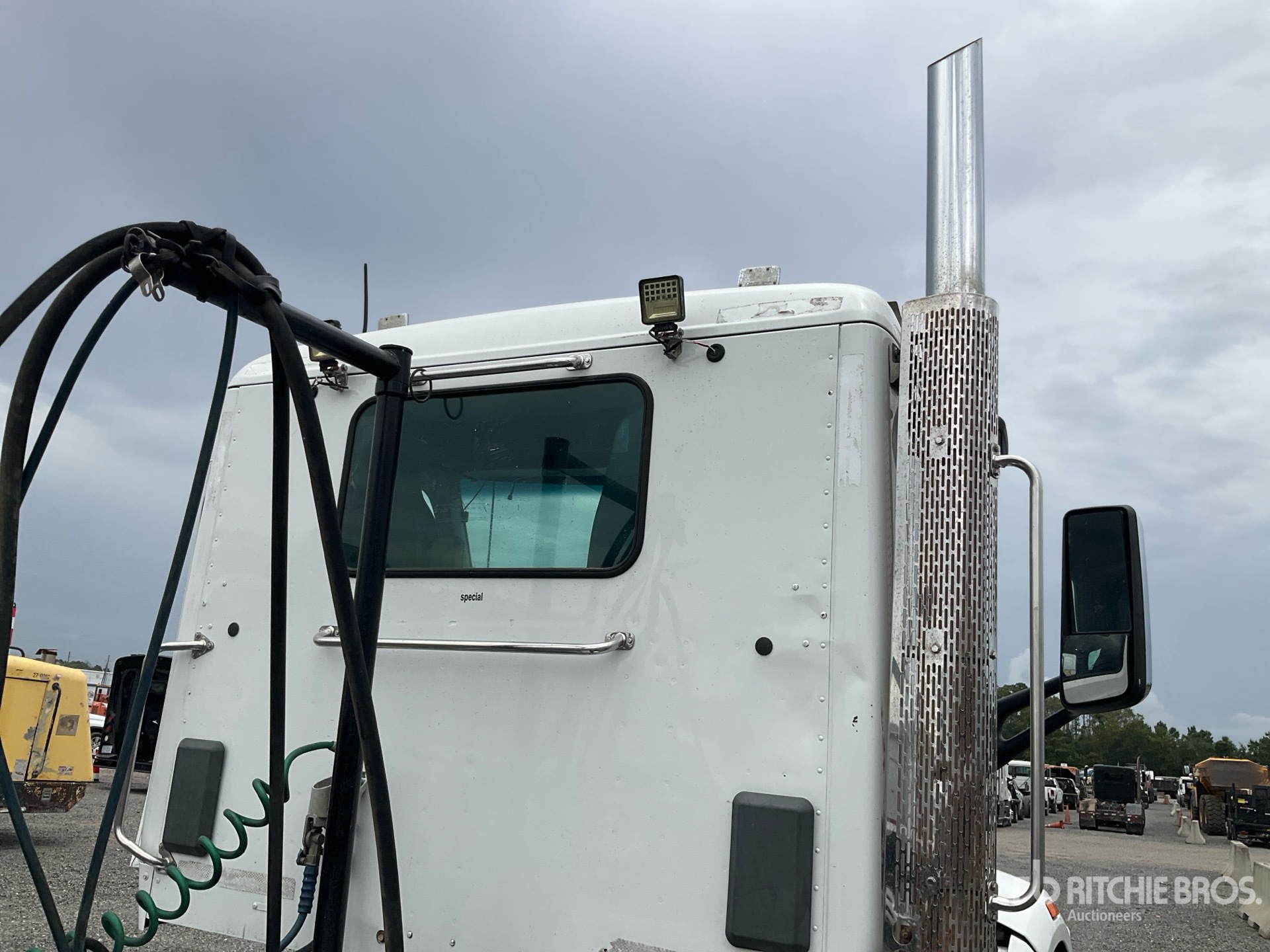 2016 Peterbilt 567