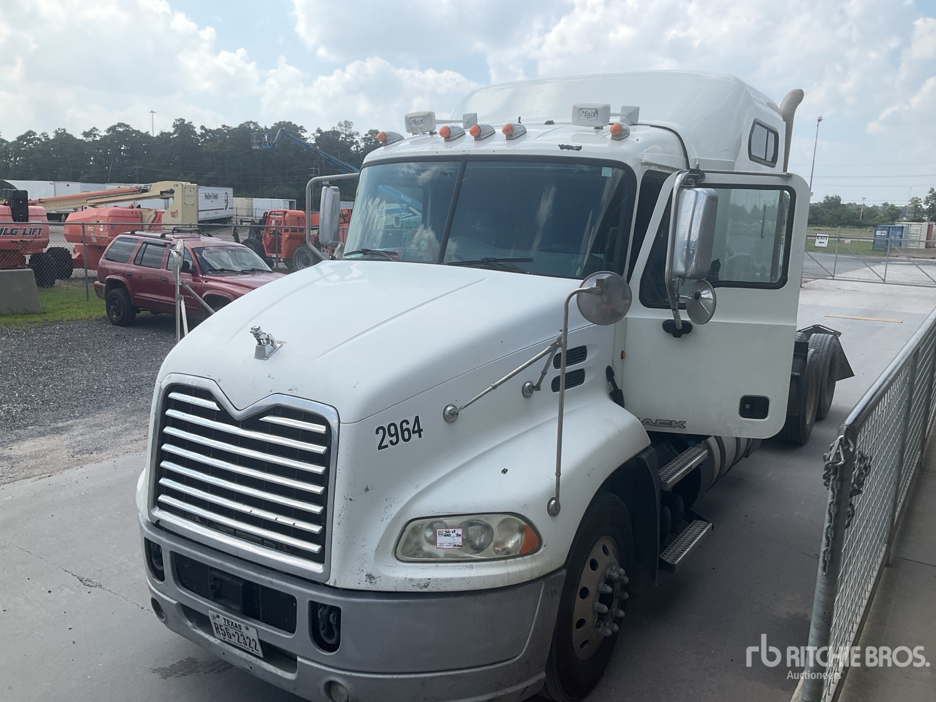 2015 Mack CXU613