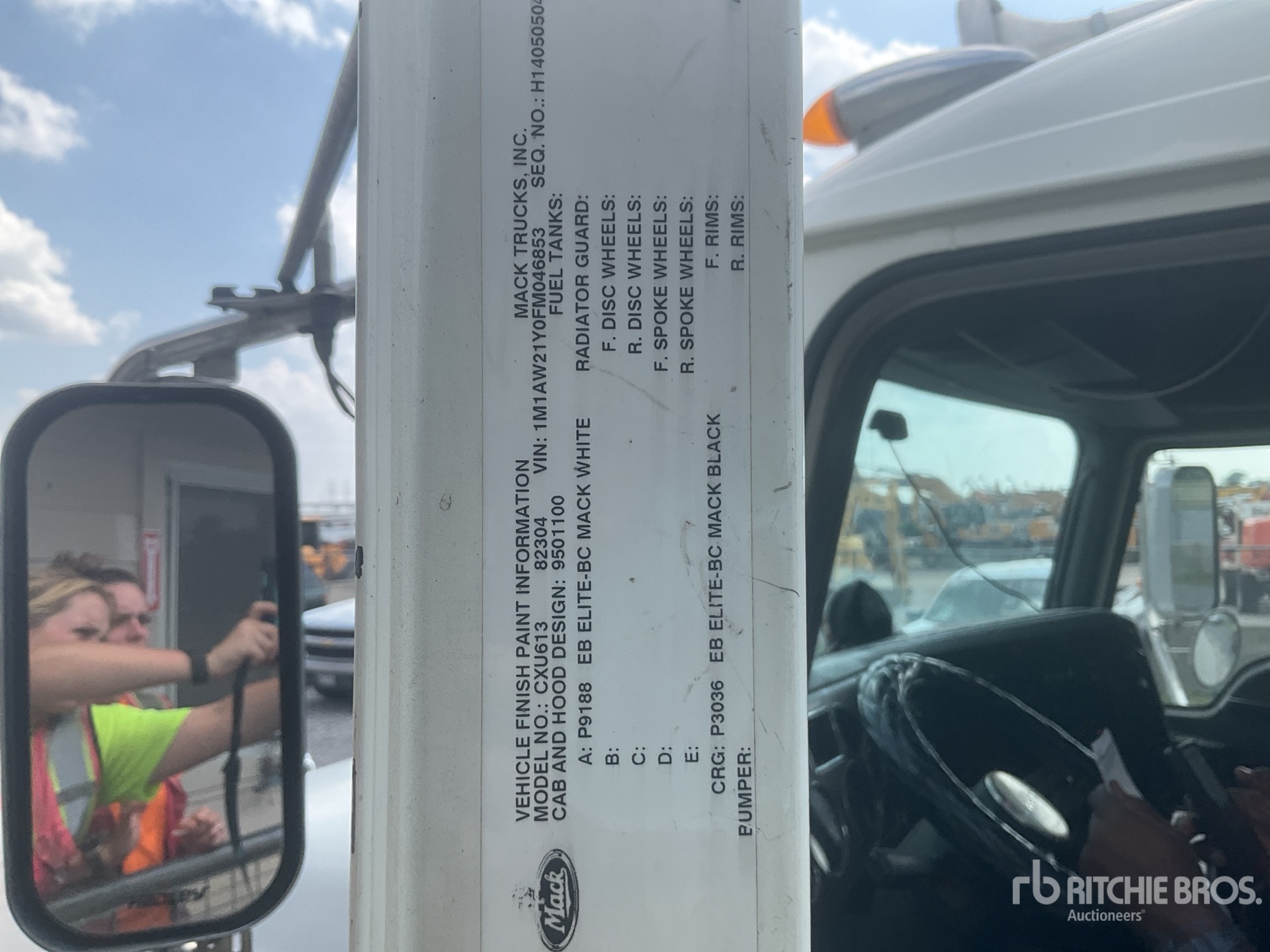 2015 Mack CXU613